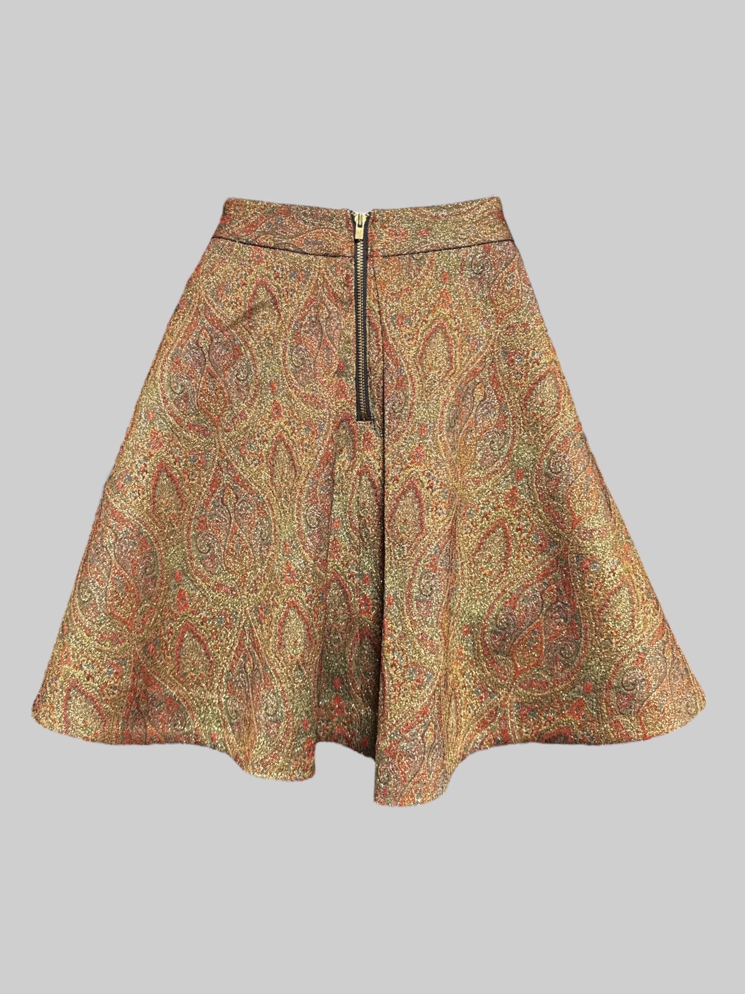 S NWT multicolor flowy skirt with gold tinsel, pockets, and zipper on back