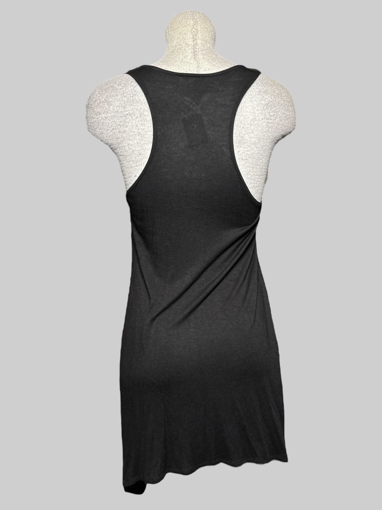 2X black sleeveless top with metallic mesh chest