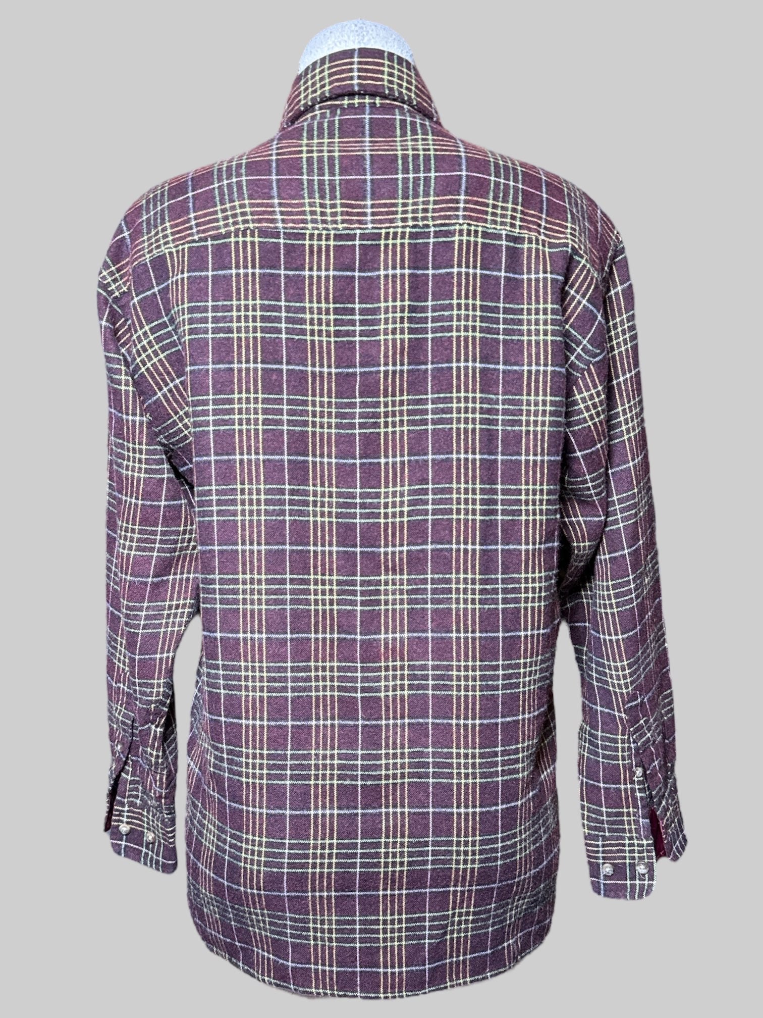 L maroon, multicolor plaid long sleeve top with two front pockets