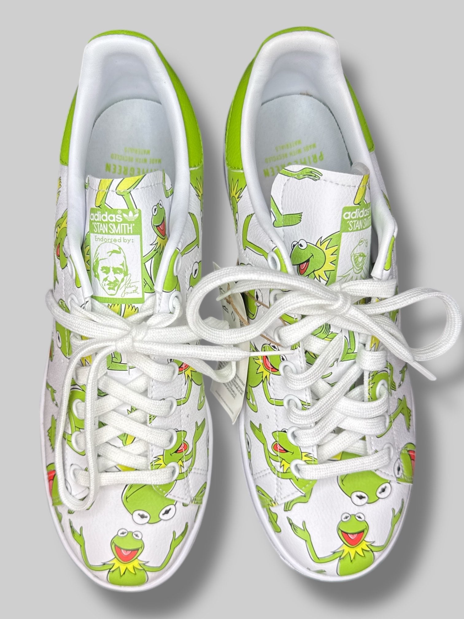 NWT size 7.5 Adidas x Disney Kermit The Frog sneakers