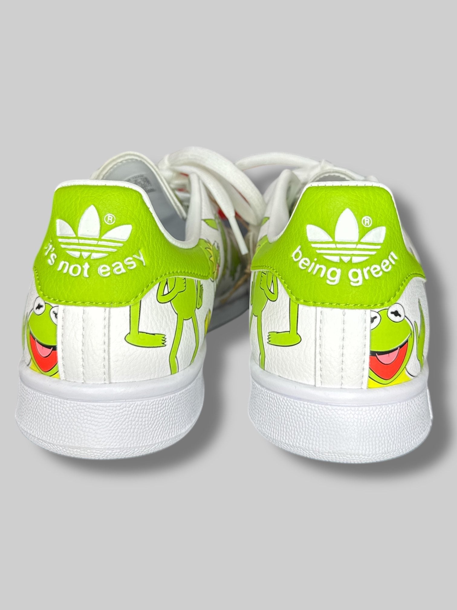 NWT size 7.5 Adidas x Disney Kermit The Frog sneakers