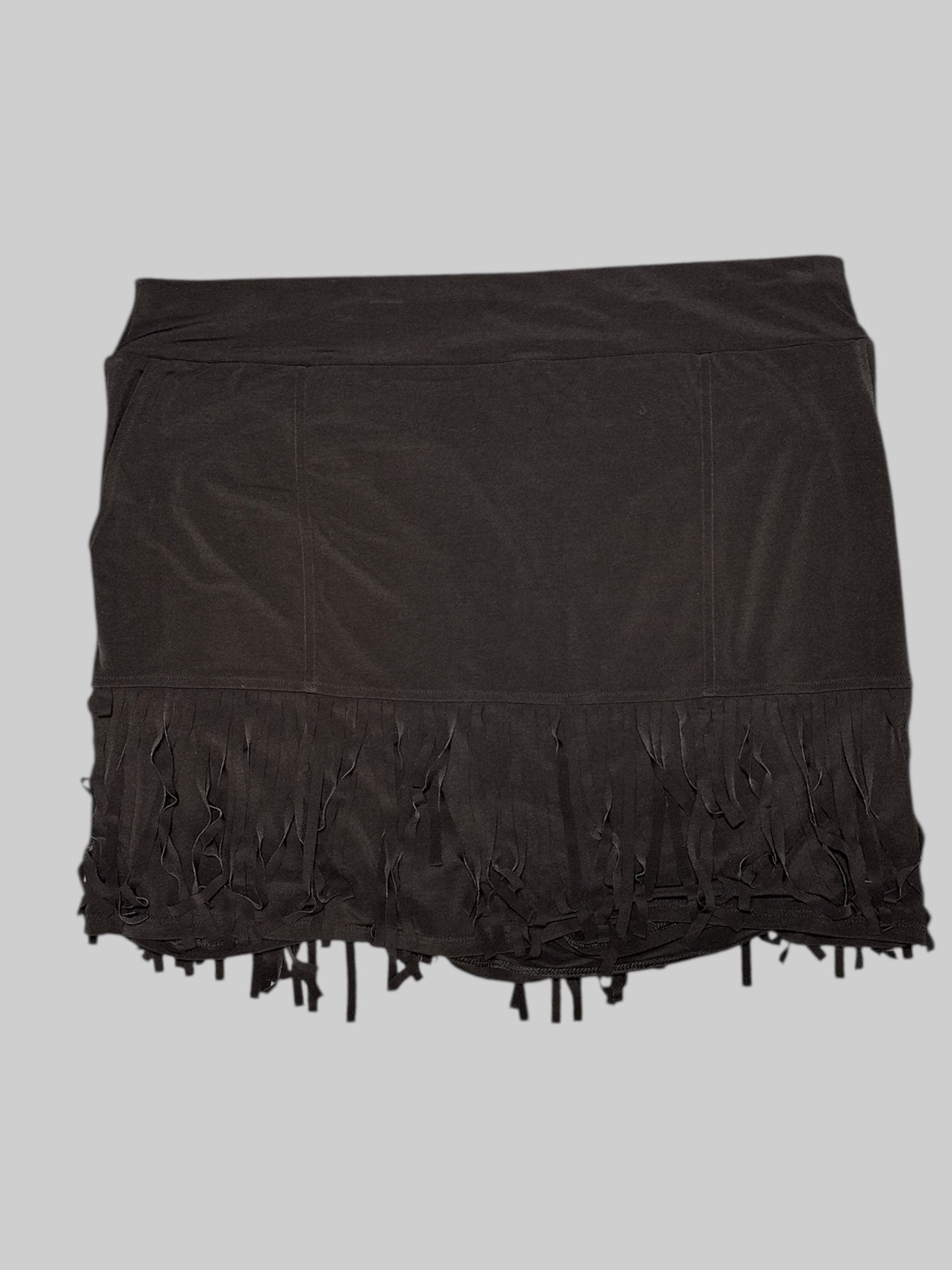 1X NWT black short skort with fringe