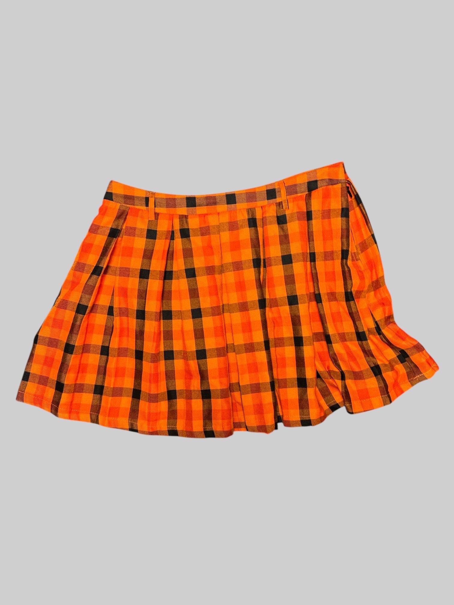 L orange, black, and red plaid short pleated skirt