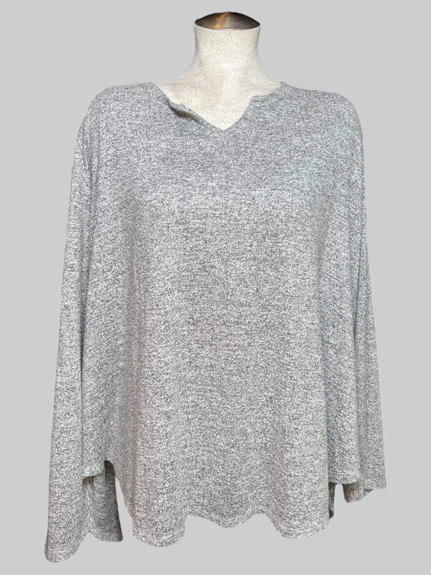 6X Heathered gray silver metallic sweater top