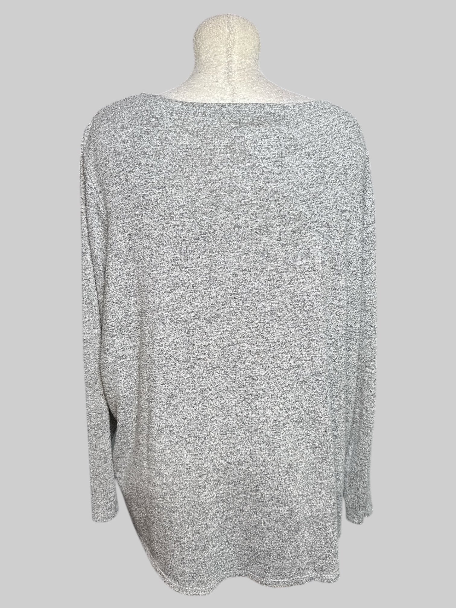 6X Heathered gray silver metallic sweater top