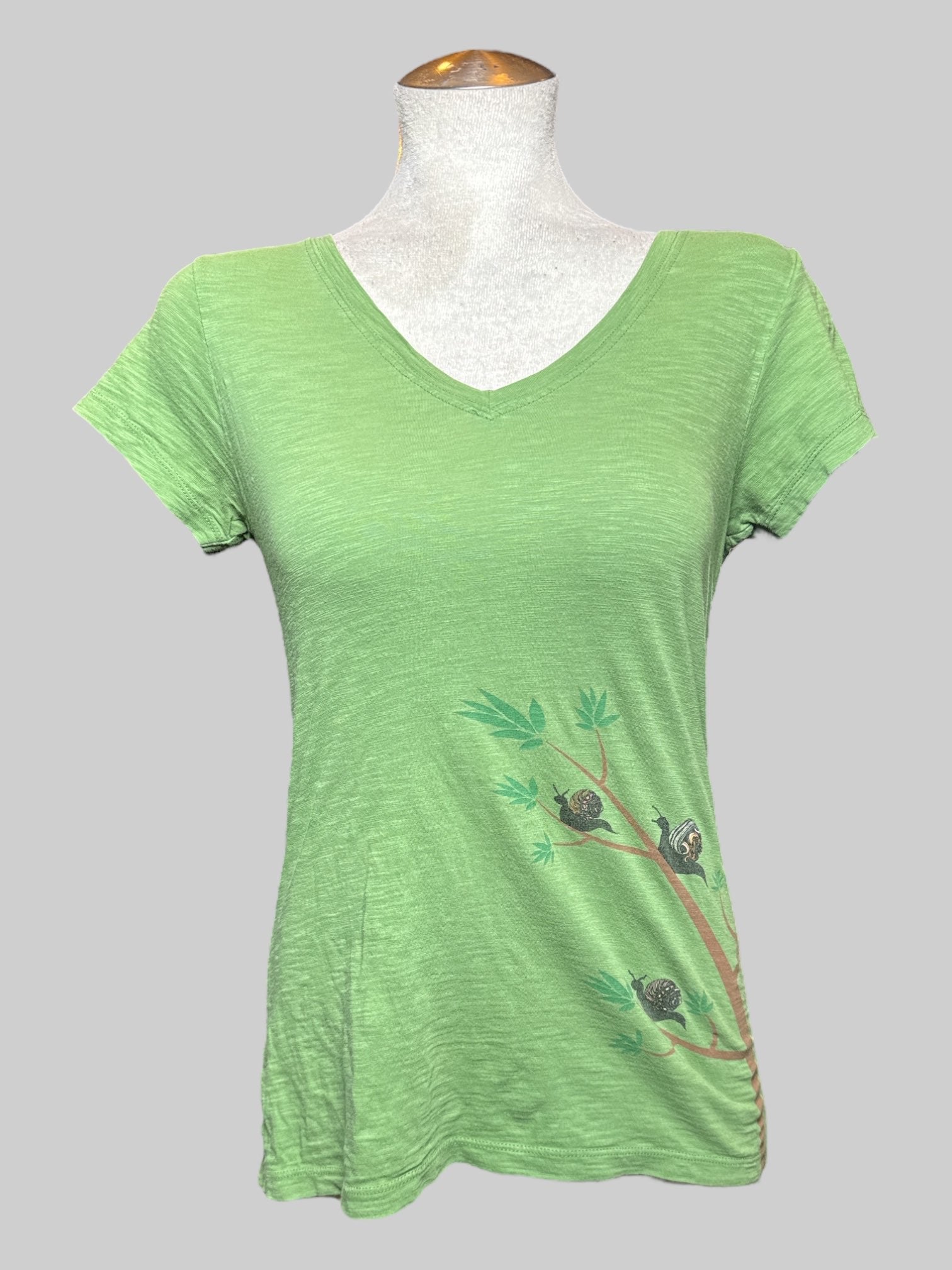 M green v neck t shirt with snails graphic
