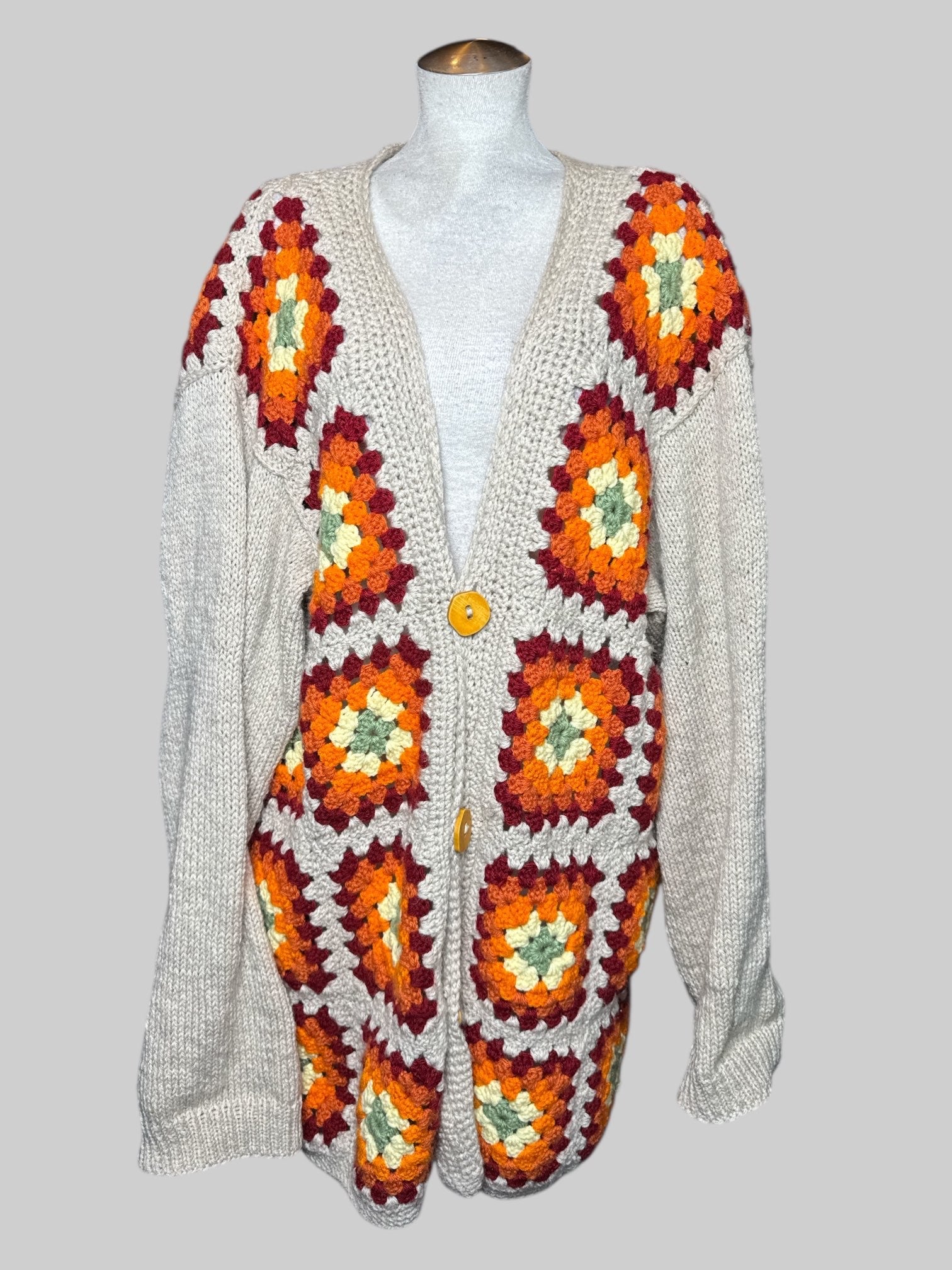 1X handmade grayish knit cardigan with multicolor floral square pattern and wooden buttons