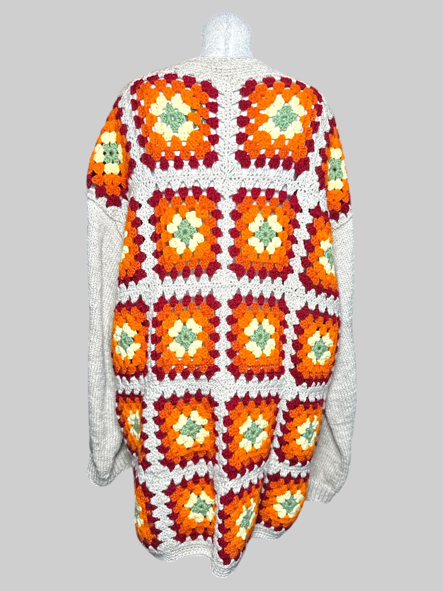 1X handmade grayish knit cardigan with multicolor floral square pattern and wooden buttons