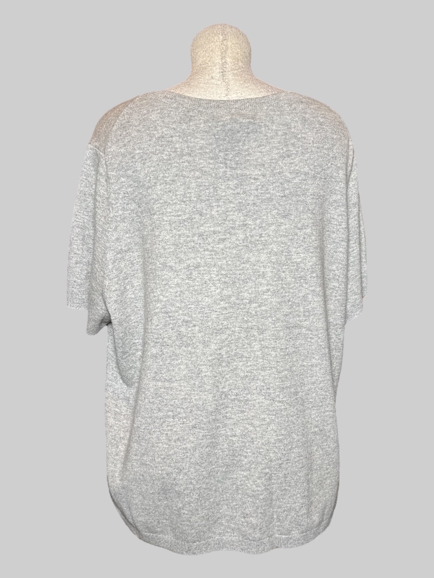 4X Heathered gray cashmere short sleeve sweater top