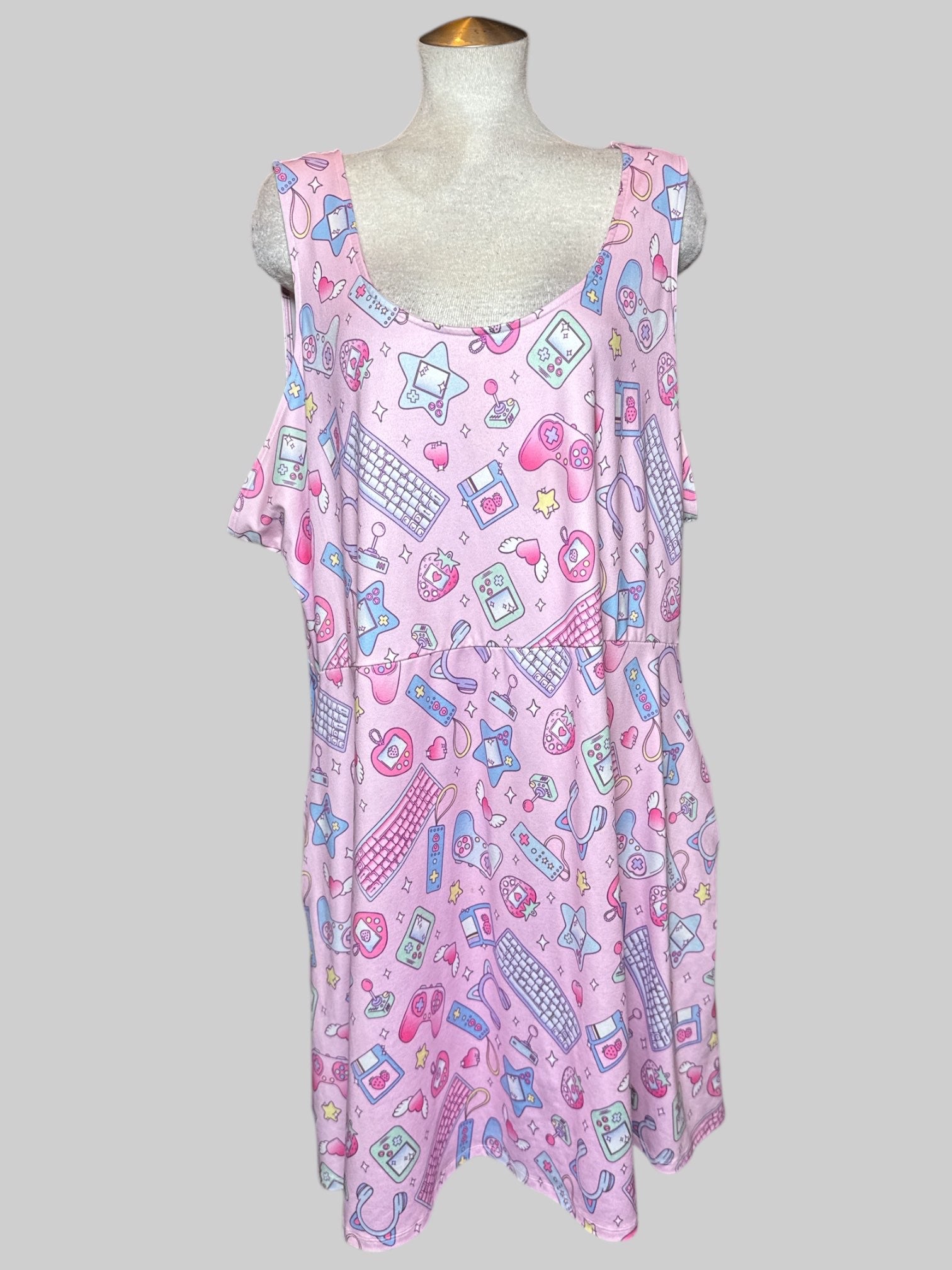 5X pink sleeveless dress with cute gaming pattern