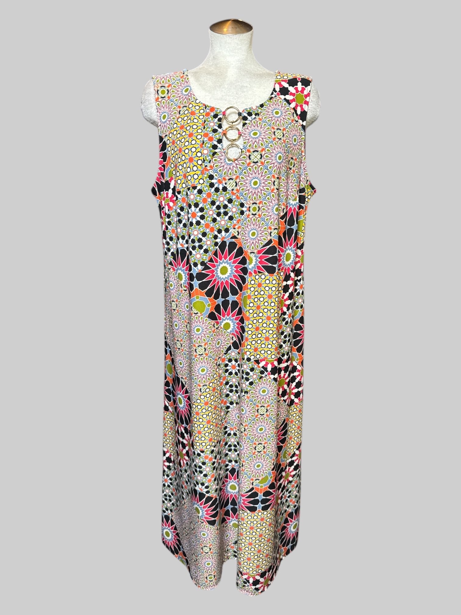 2X multicolor multipattern dress with 3 metal rings design