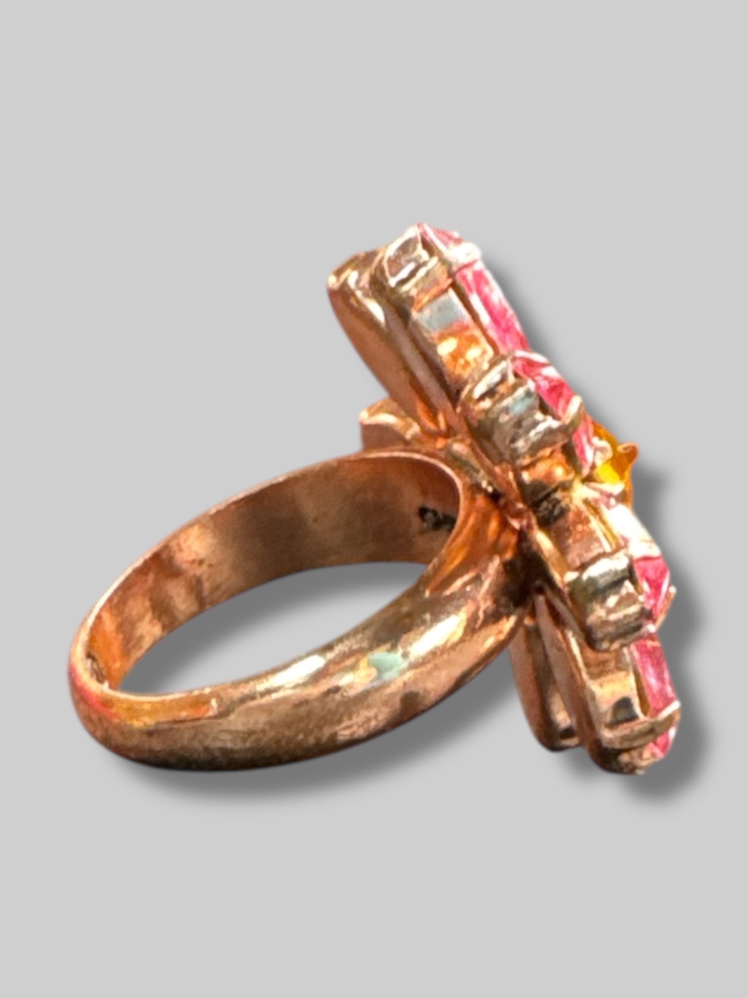 Size 7 gold color pink floral statement ring