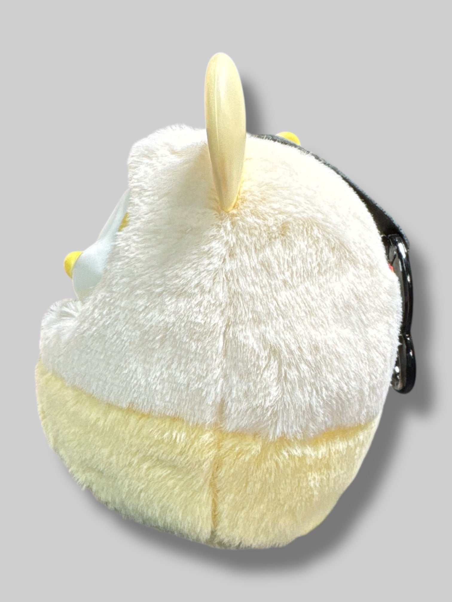 3” yellow Mickey noise keychain