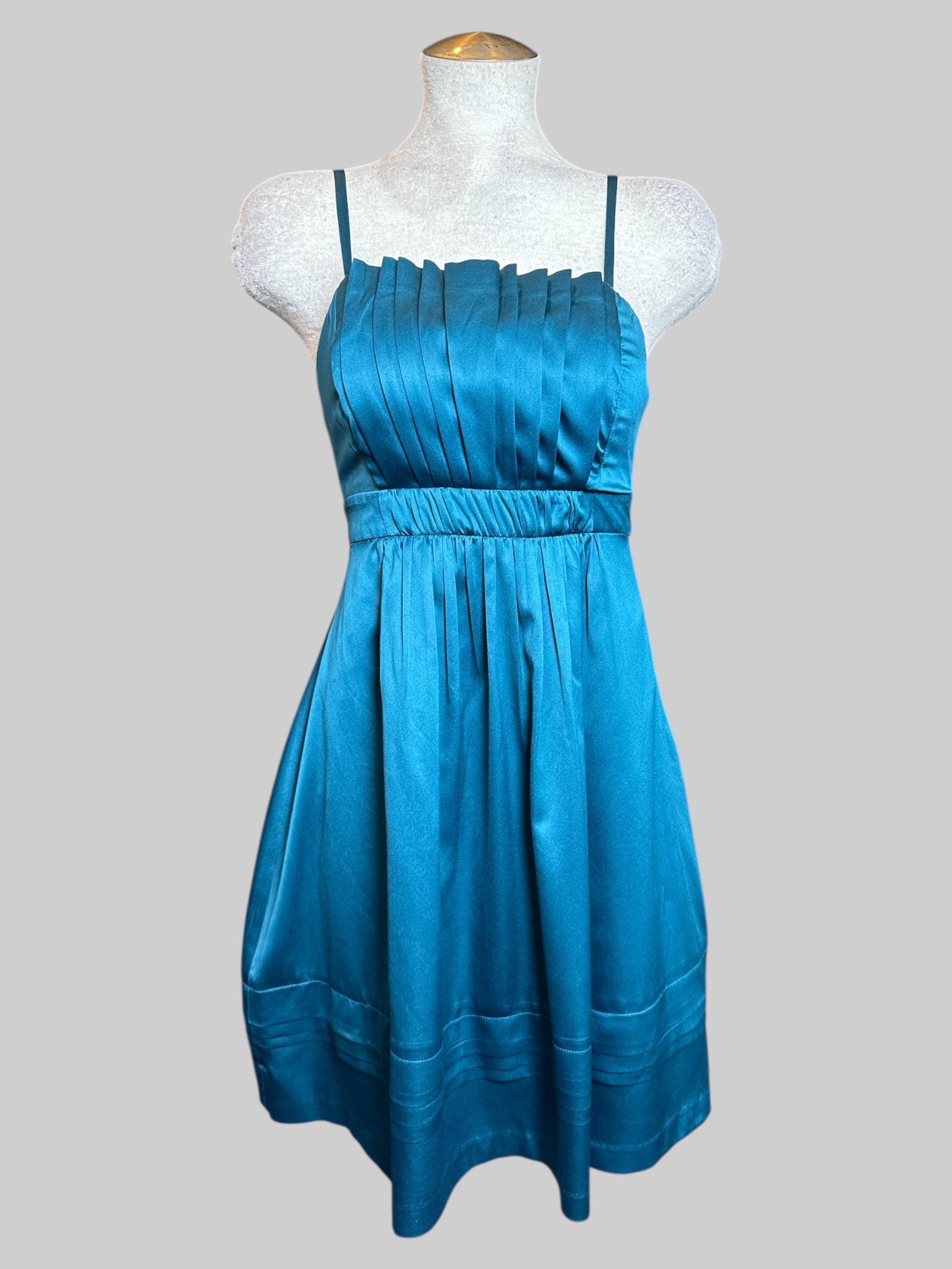 S The Limited blue green dress with flexible chest boning, adjustable straps, and side zipper