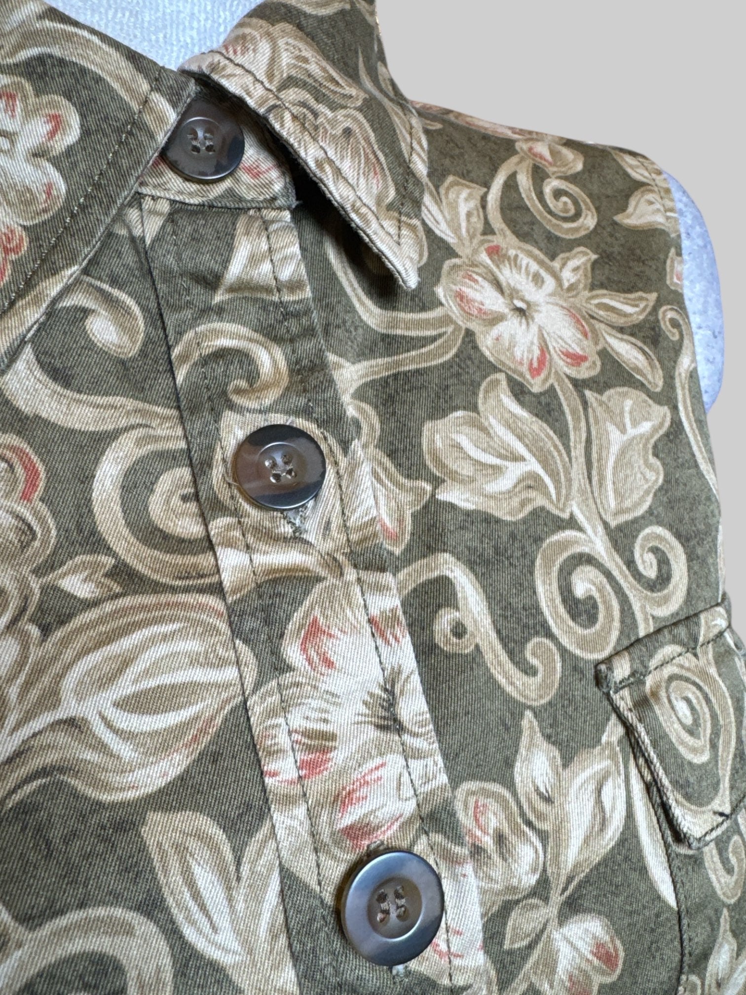 M Charter Club sleeveless button up brownish green dress with light brown and slight red florals and detachable belt