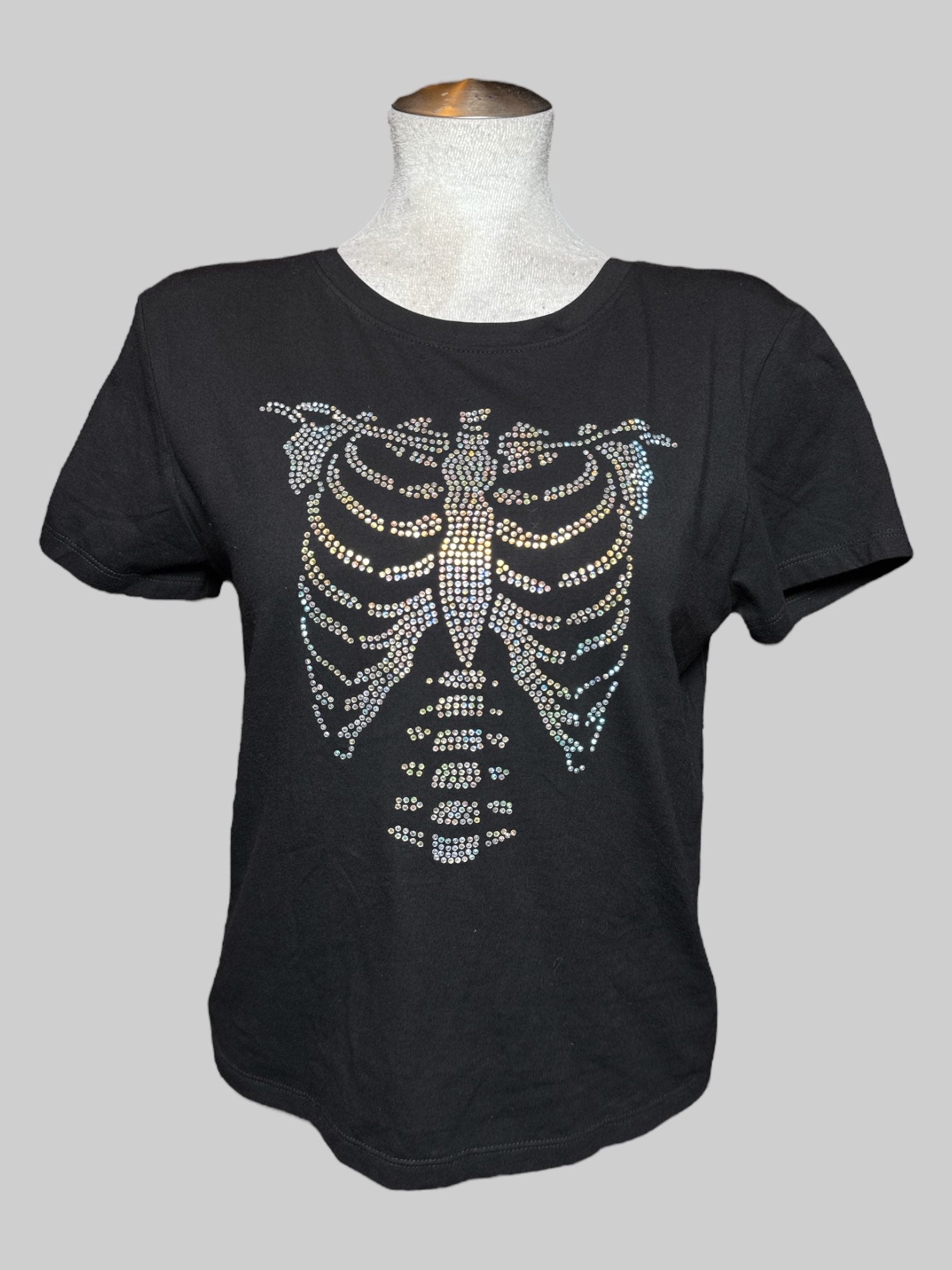XL House of Cotton black t shirt with multicolor rhinestone skeleton
