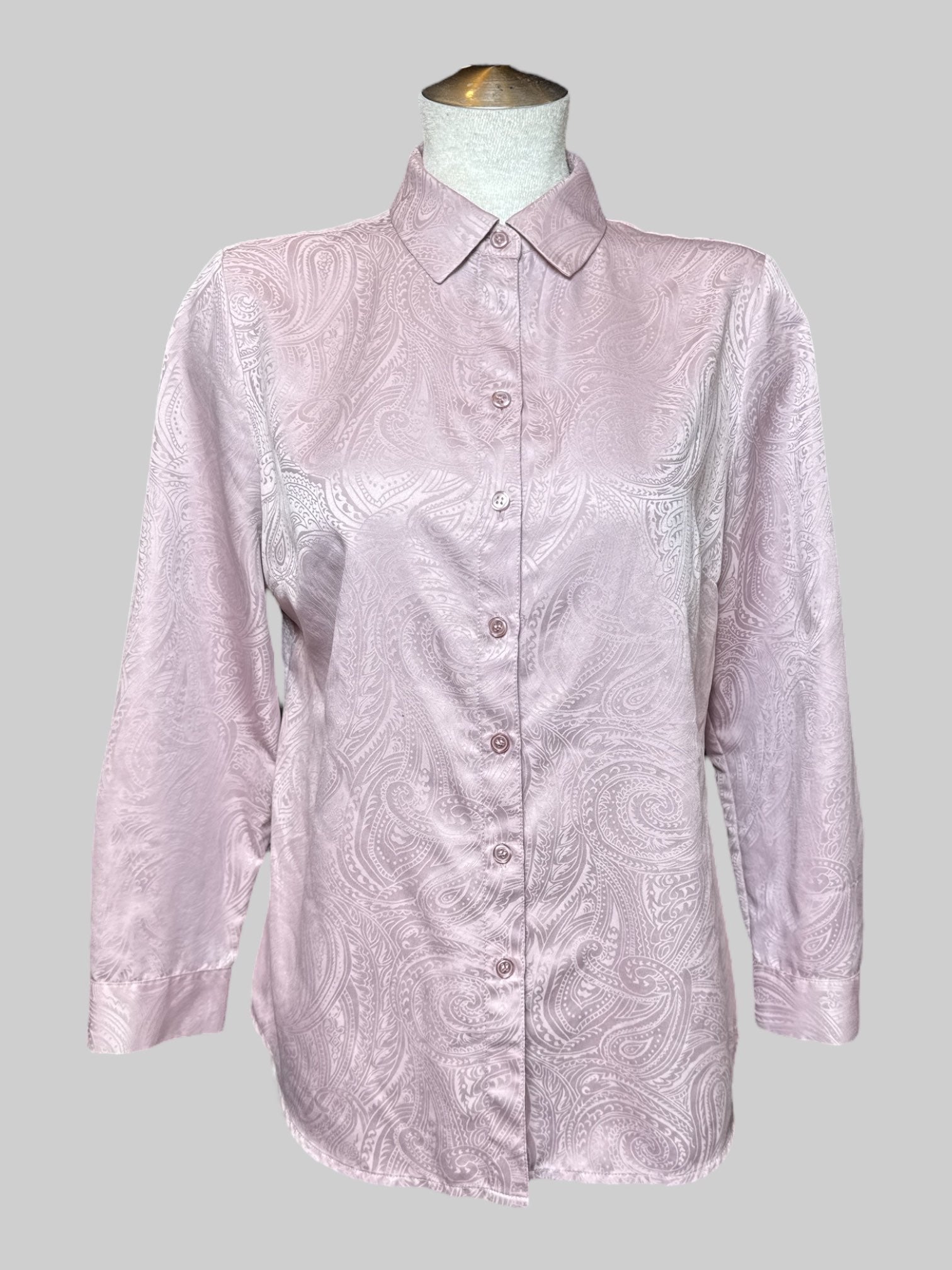 XL Chico’s light pink silk like button down with burnout paisley design