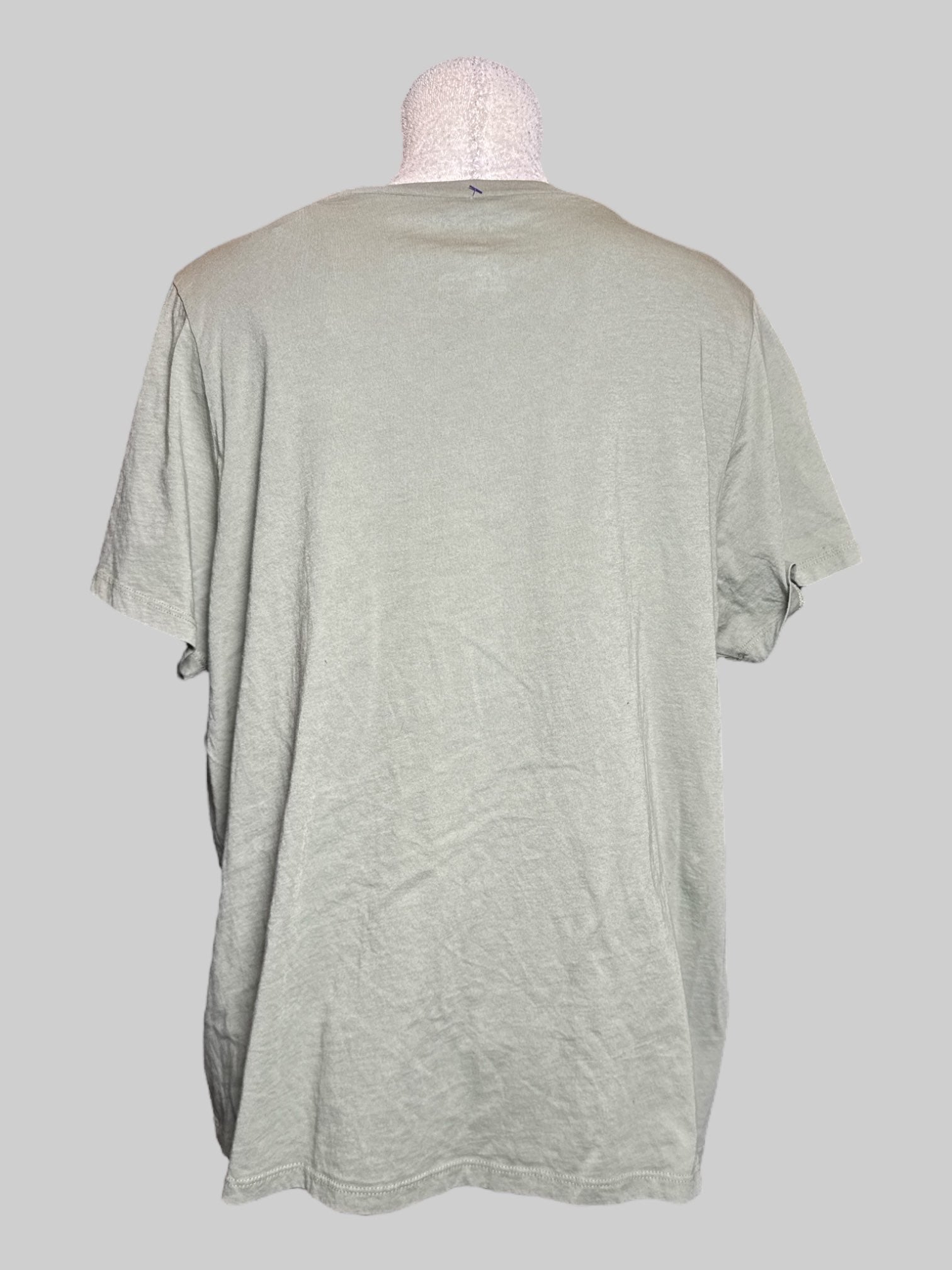 1X NWT Grayson Threads green T-shirt with “hope unity love” graphic