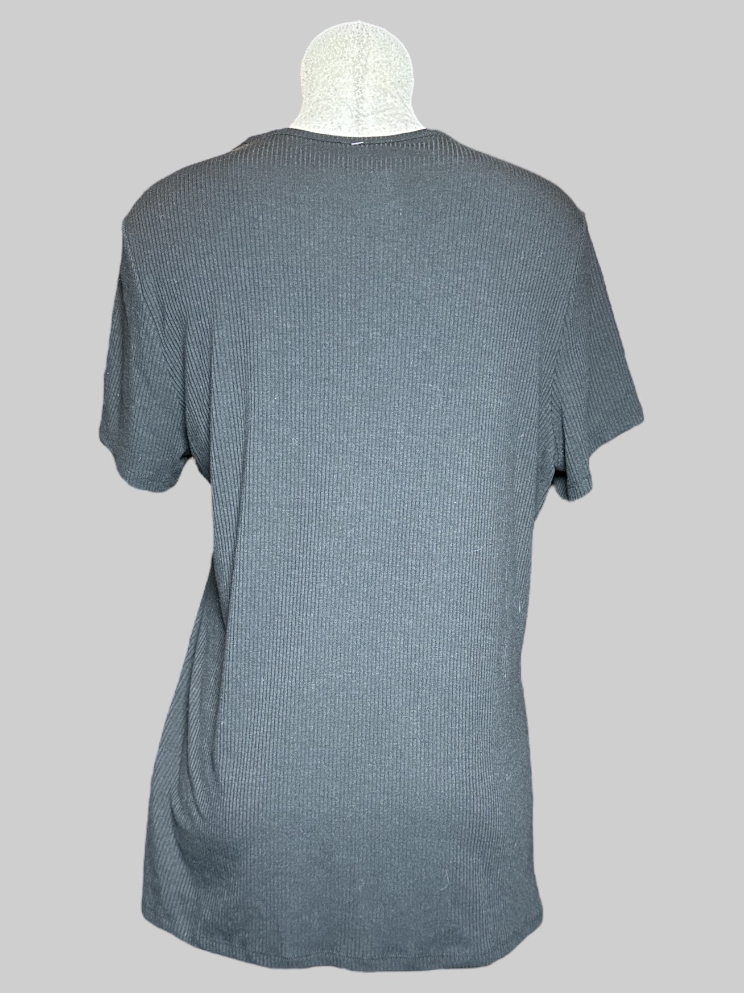 2X Super Soft by Torrid black short sleeve top with ribbed texture, and cut out on neckline