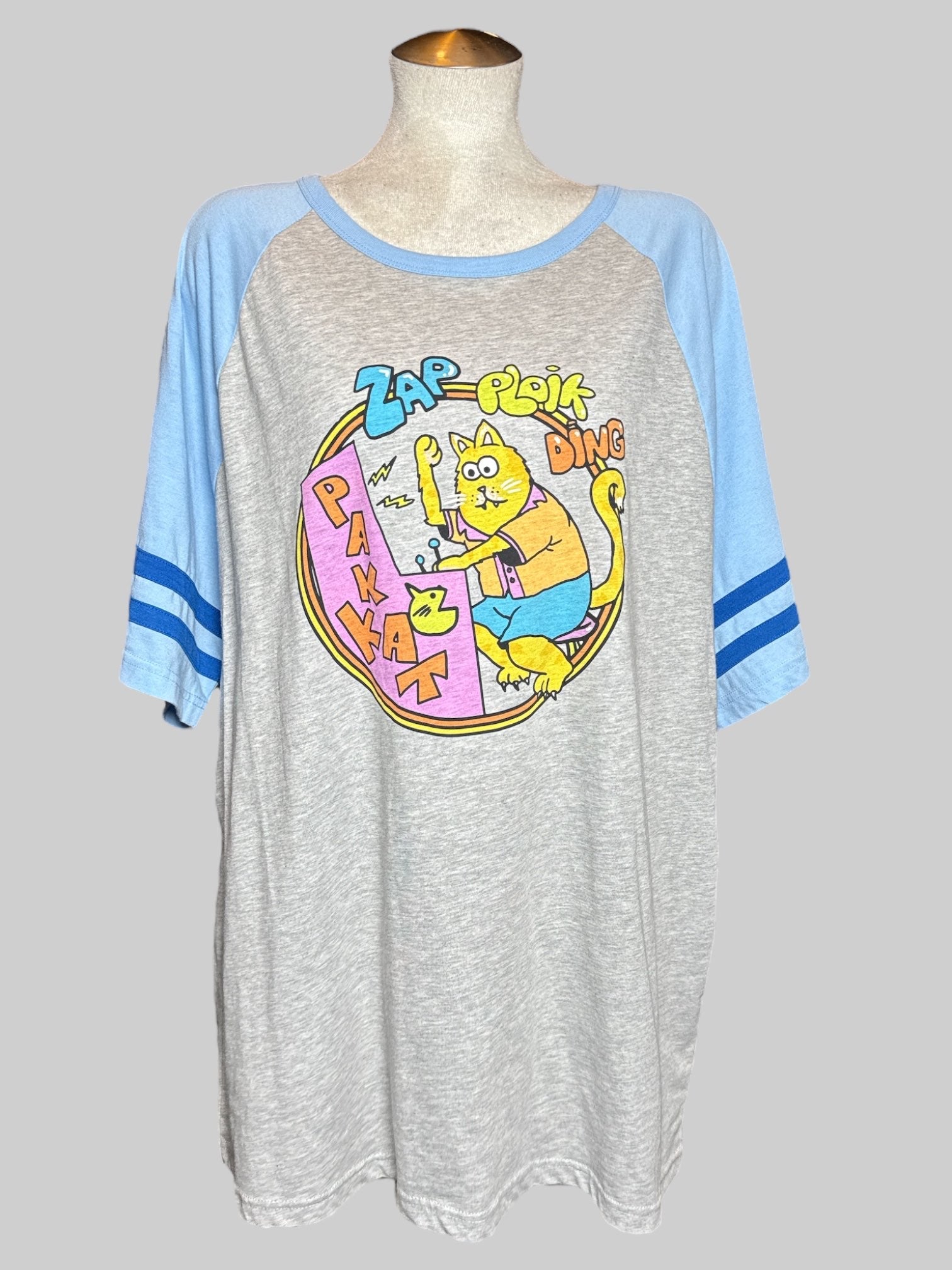 2X Stranger Things Heathered gray and blue short sleeve top with “Rakkat”