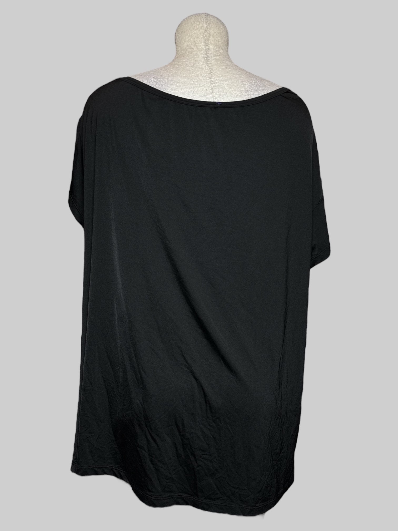 4X Torrid black active wear short sleeve top