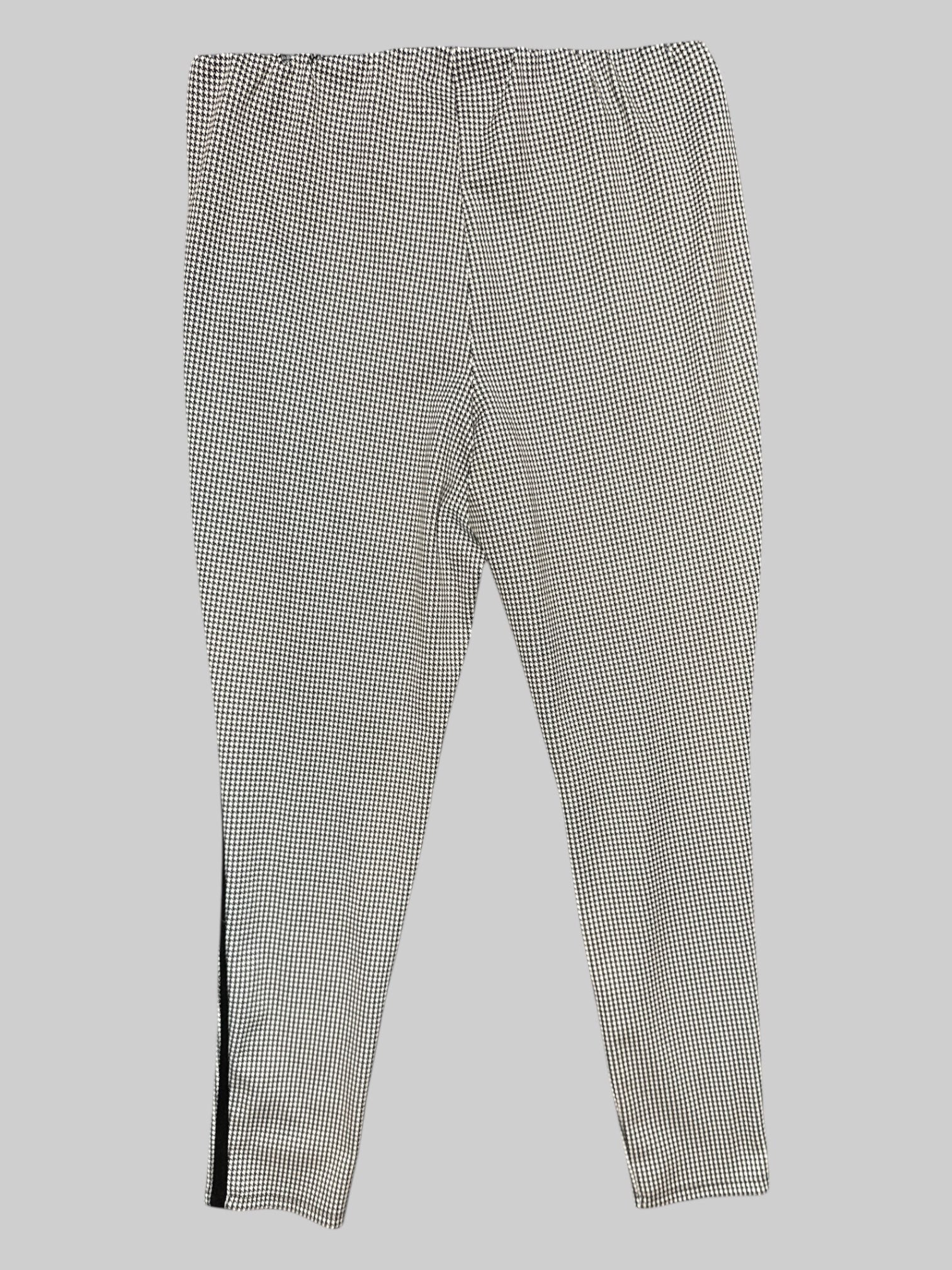 1X Eloquii NWT black and white houndstooth pattern pants with elastic waistband
