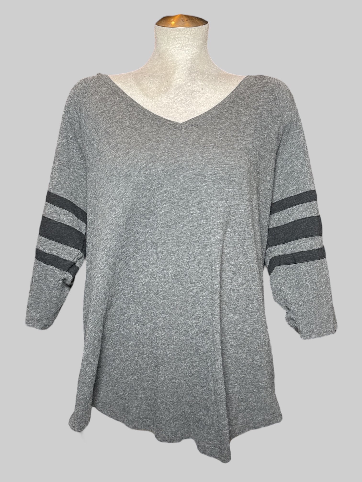 3X Torrid gray soft top with black striped quarter sleeves