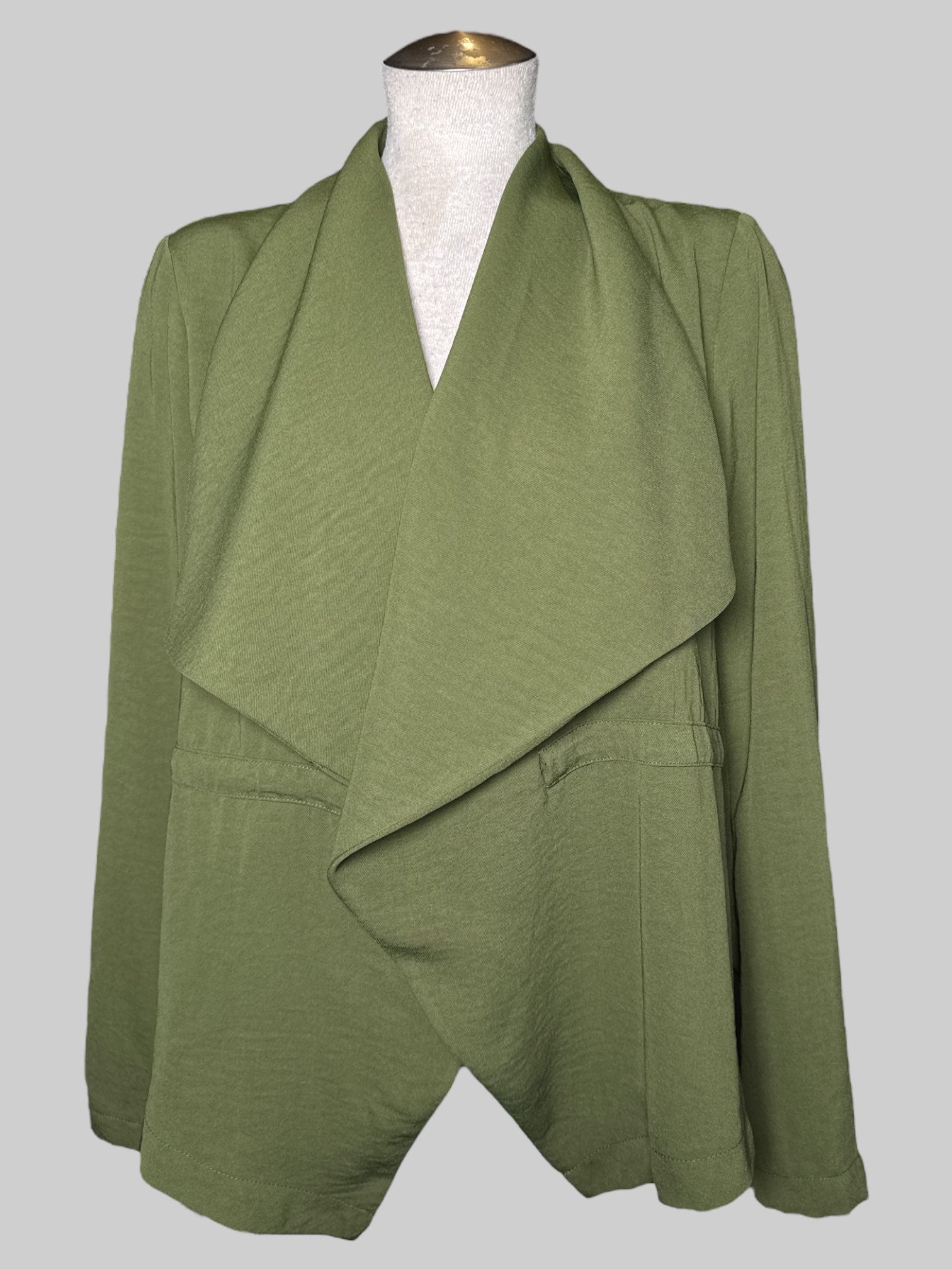 M Forever 21 army green flowy cardigan