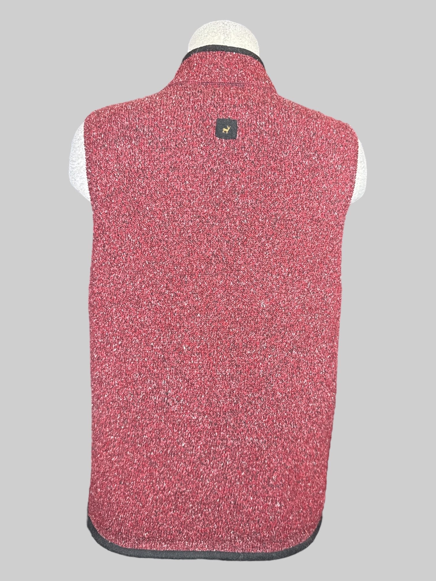 L WoolRich red with black and white knit zip up vest with winter embroidery