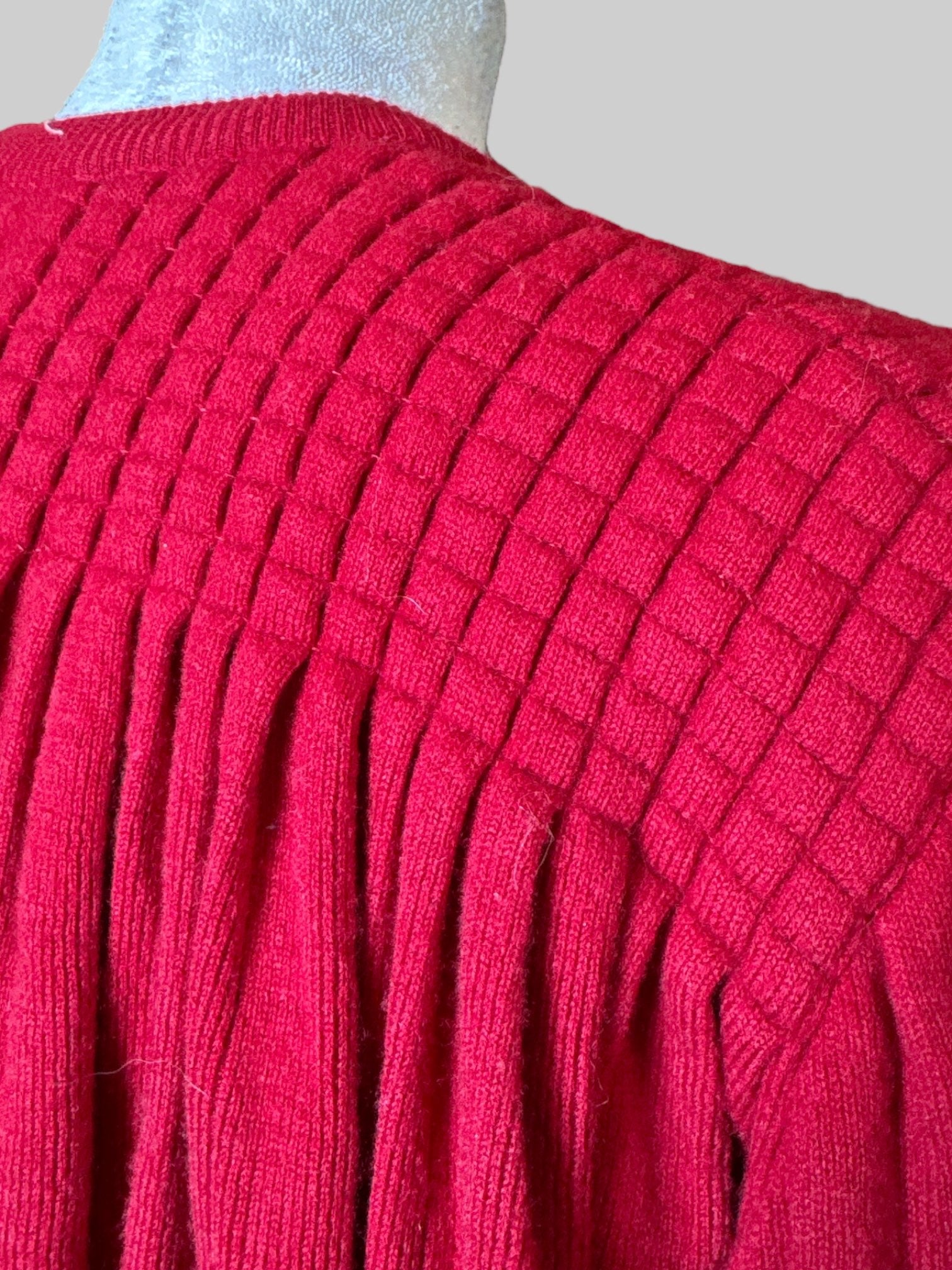 XL Made In Italy for Maus & Hoffman  vintage designer red sweater with buttons, pleated, some quilting on back