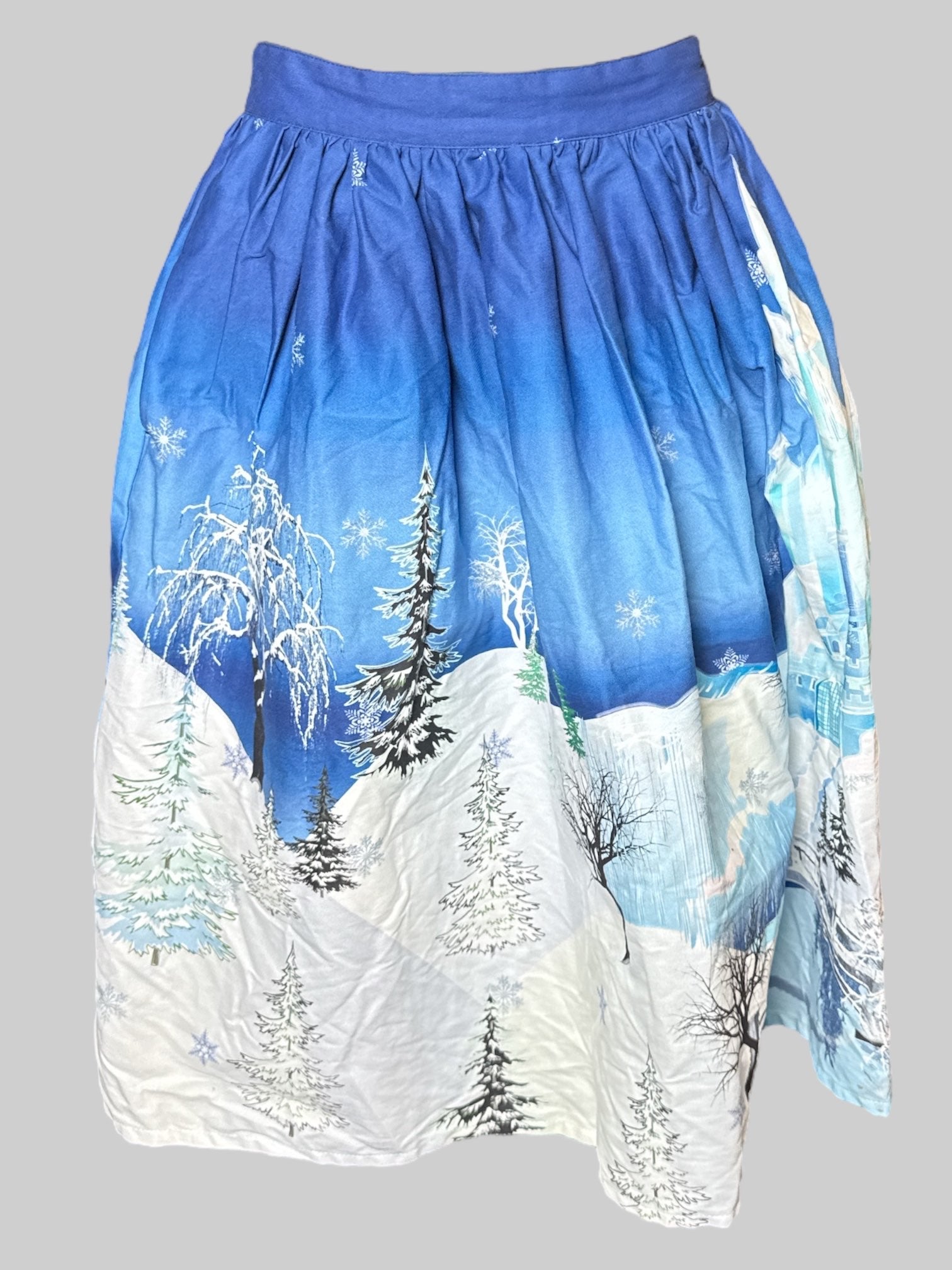 S Unique Vintage blue winter scene skirt with lots of pleating and zipper