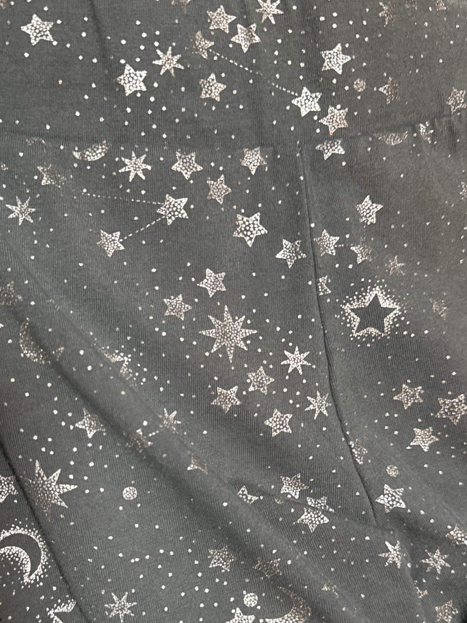 XL Torrid gray and silver stars and moons print leggings