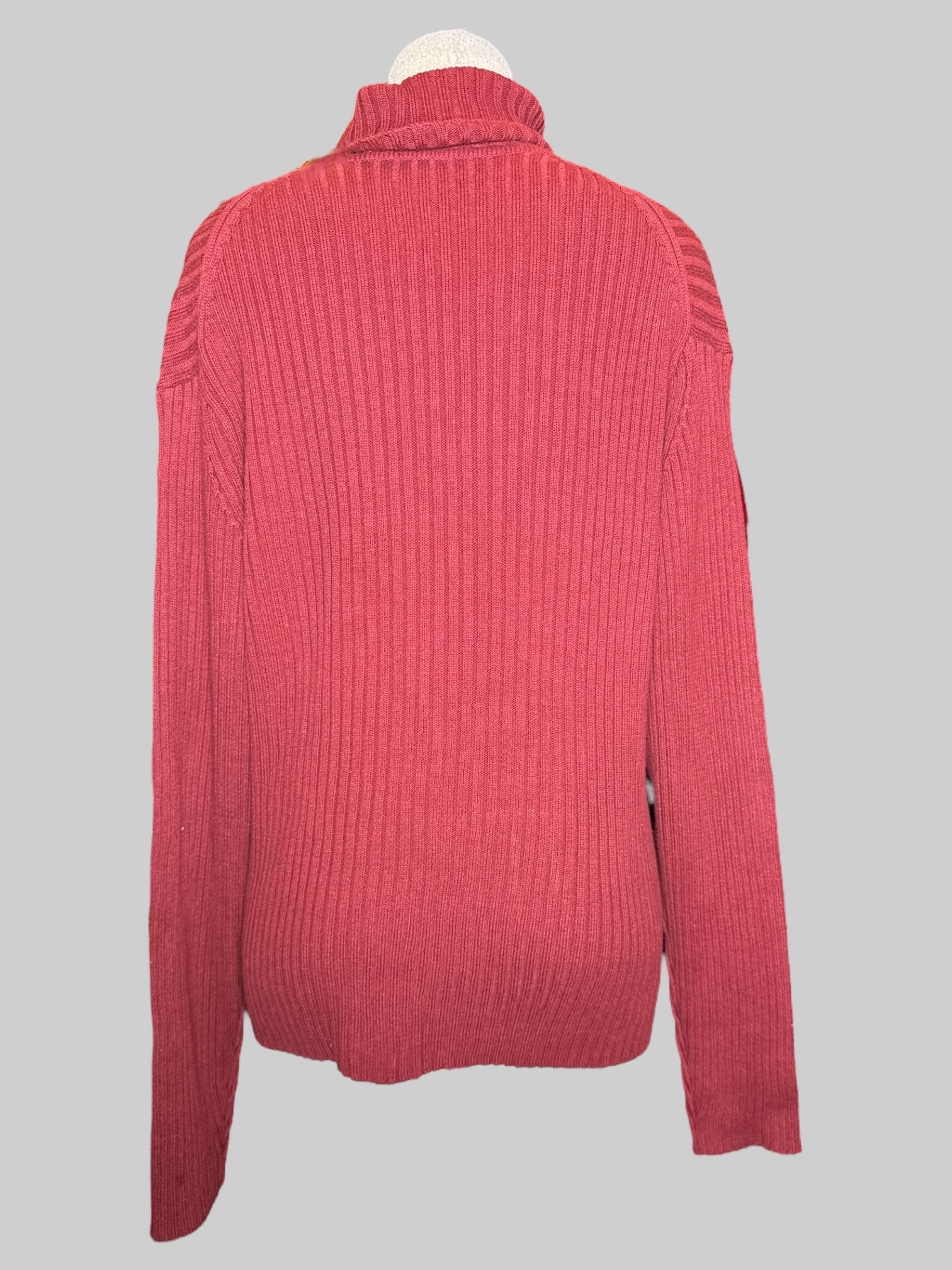 1X Gap red knit turtleneck