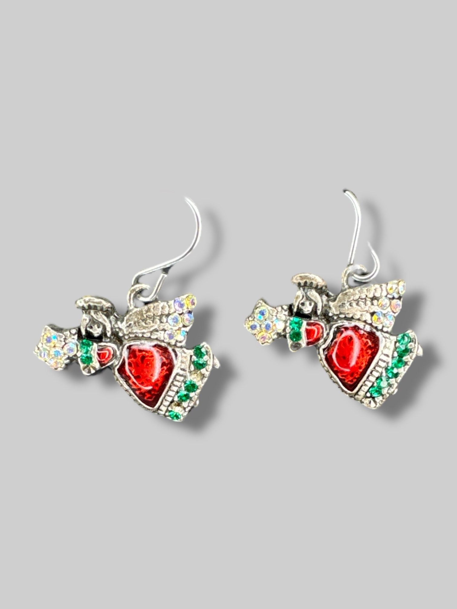 Precious angel earrings