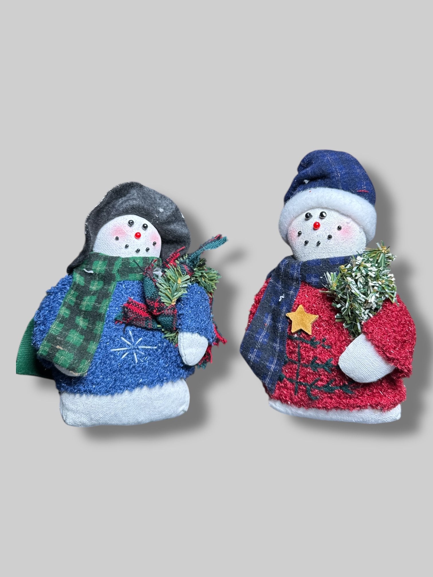 7.5” Set of 2 vintage snow men figurines