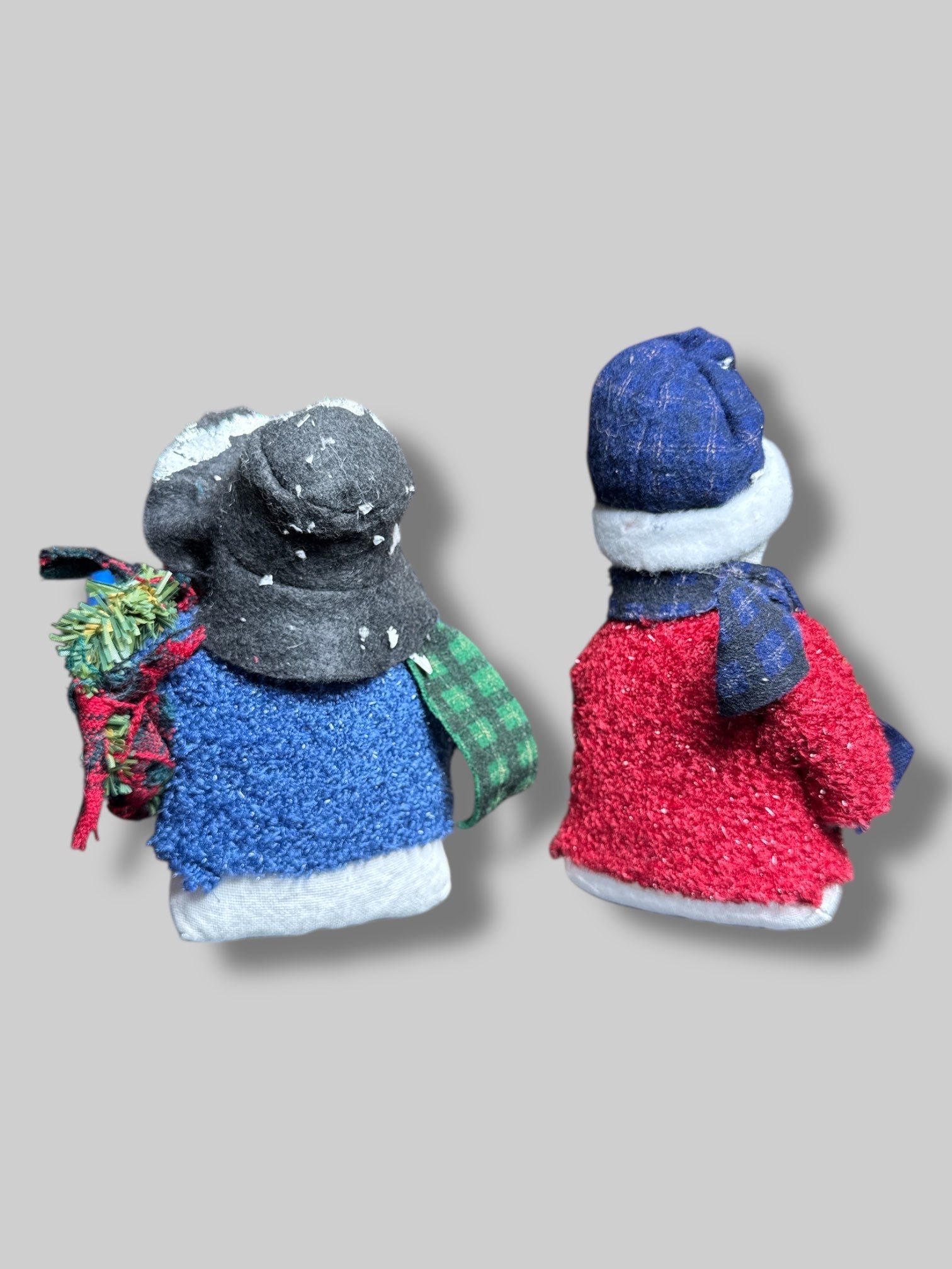 7.5” Set of 2 vintage snow men figurines