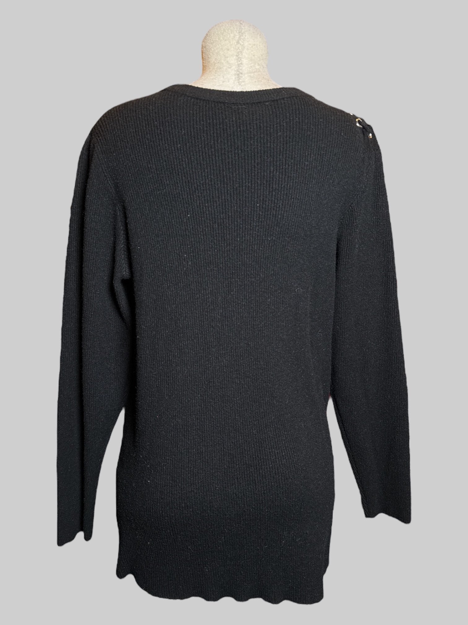 4X Torrid black ribbed knit sweater with gromets on shoulder and side