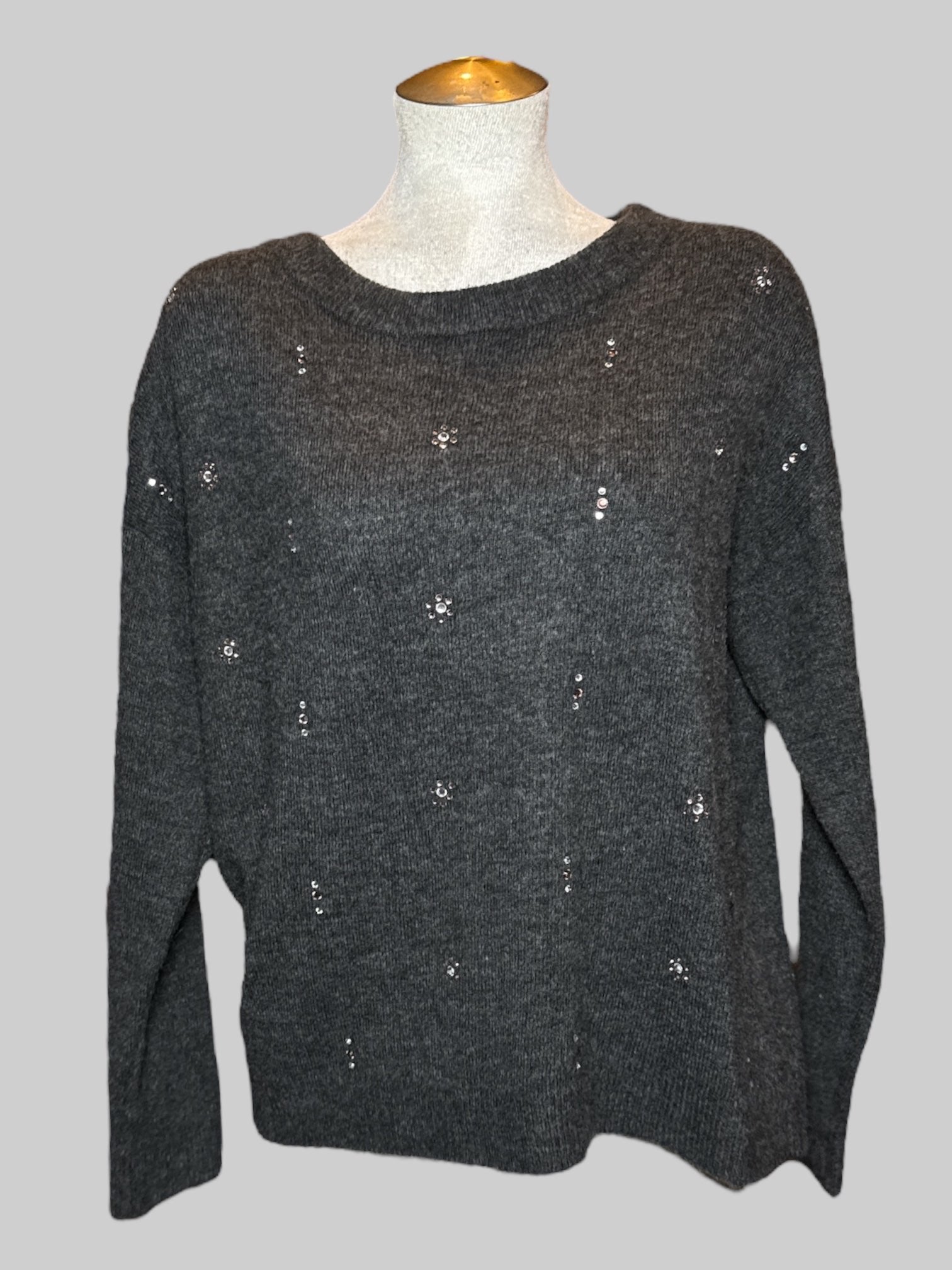 0X Liz Claiborne dark gray knit sweater with gems