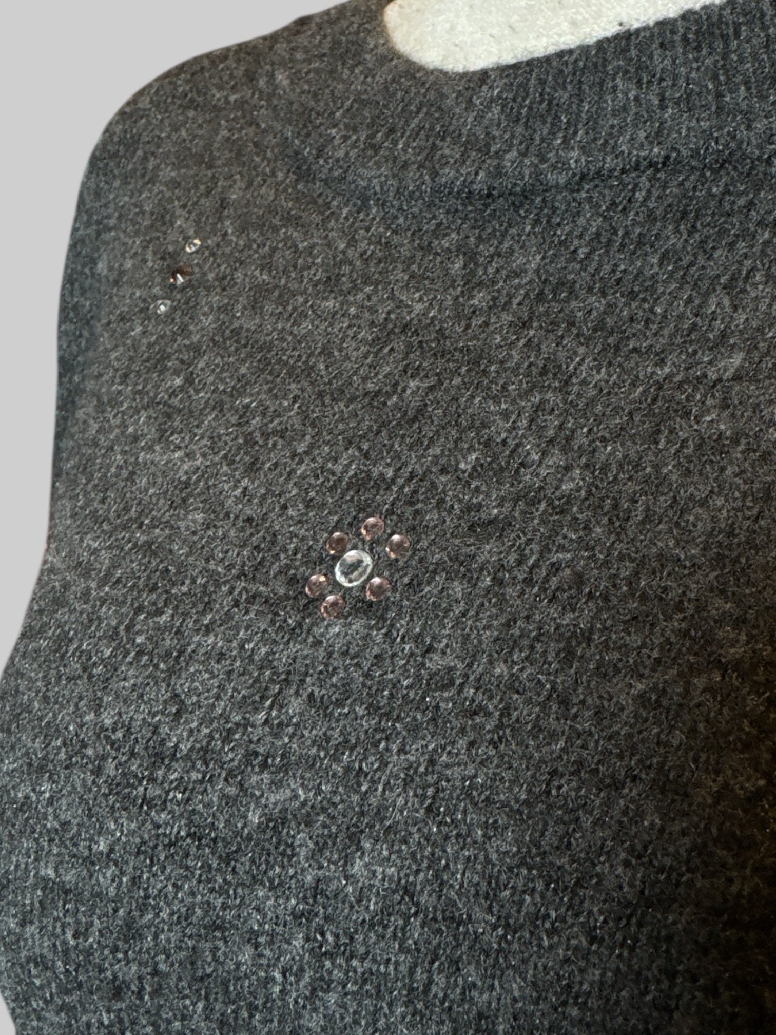 0X Liz Claiborne dark gray knit sweater with gems