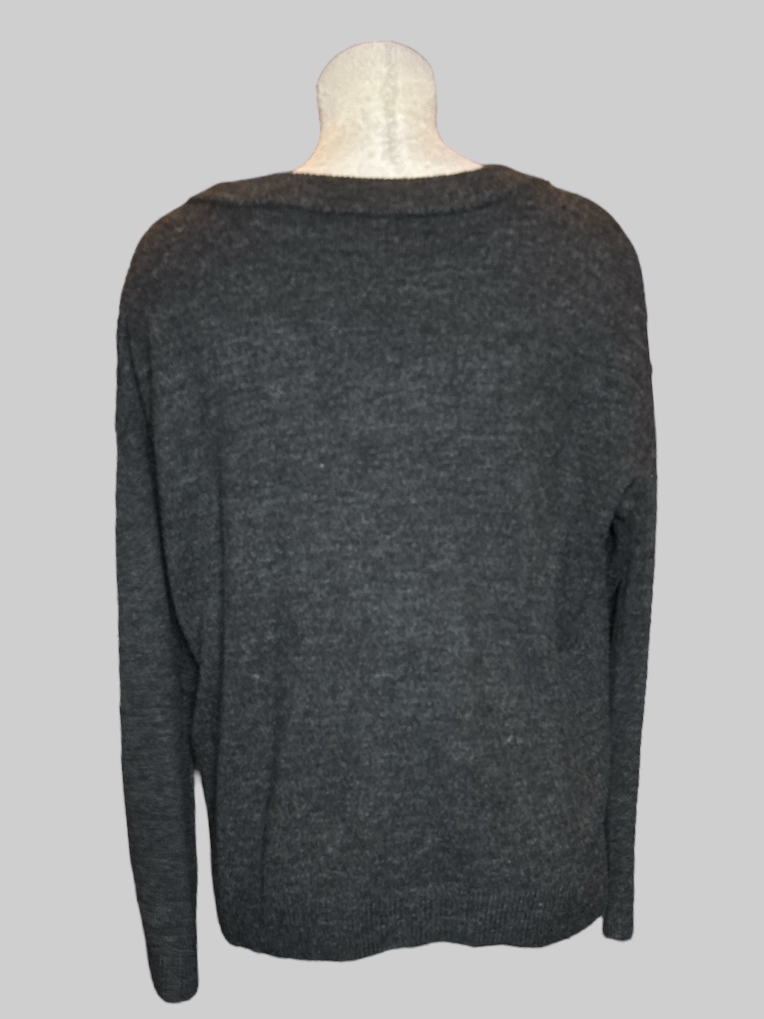 0X Liz Claiborne dark gray knit sweater with gems