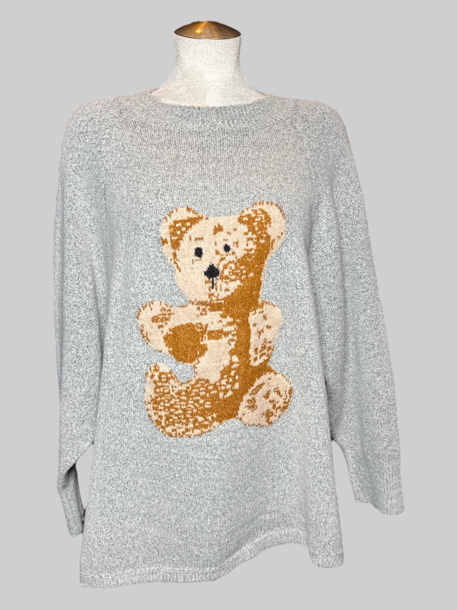 2X Aqua Blues heathered gray soft sweater with teddy bear graphic