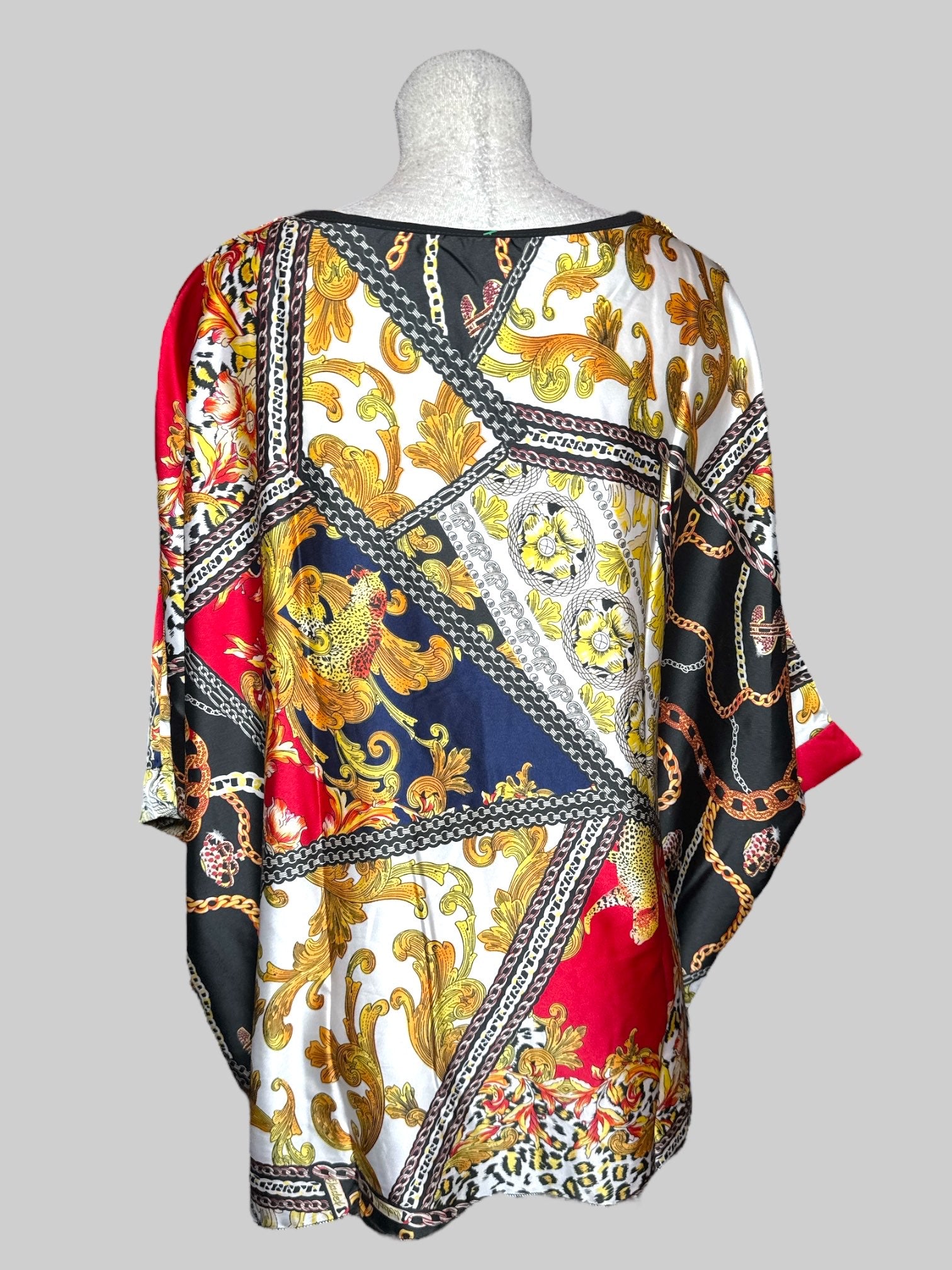 4X Ckikiou flowy multipattern top with bat wing sleeves