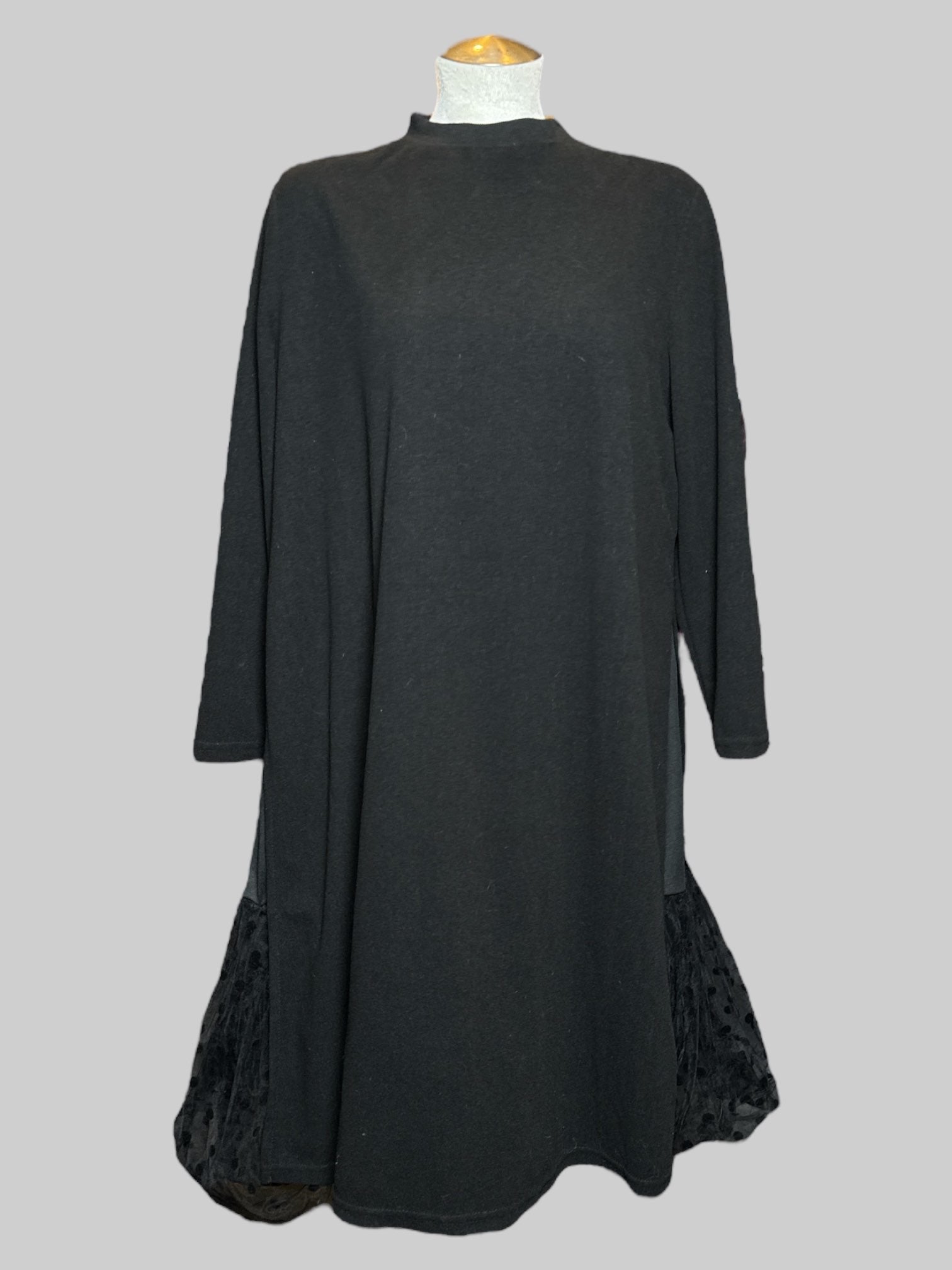 2X Ella Zhu black long sleeve dress with side panel of polka dot tulle