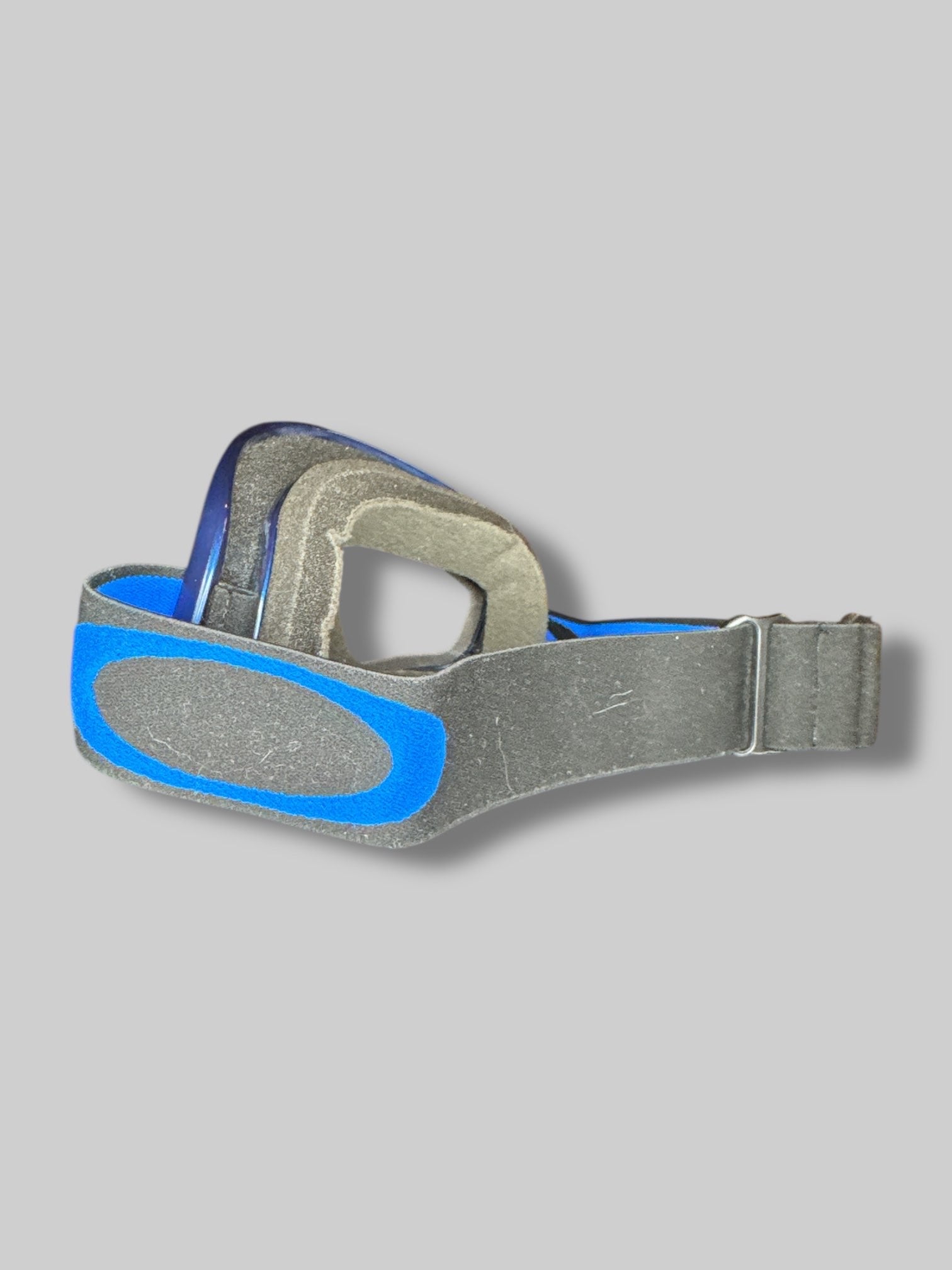6.5” long designer Oakley Inc ski goggles