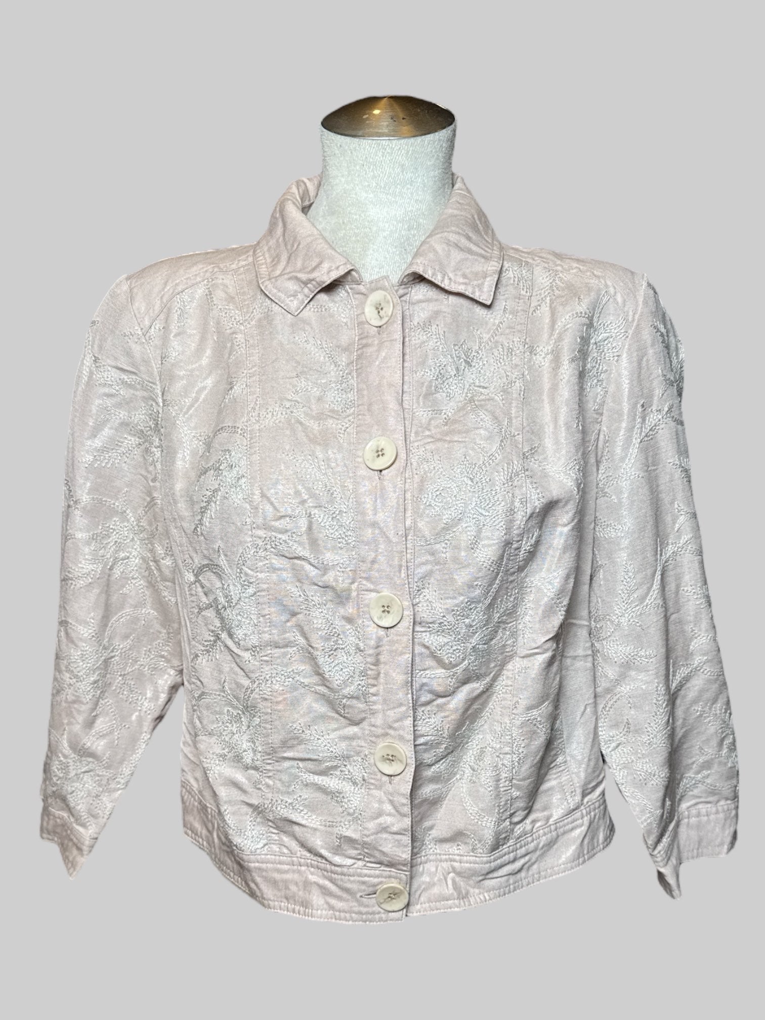 M Chicos vintage light pink button down jacket with white embroidery