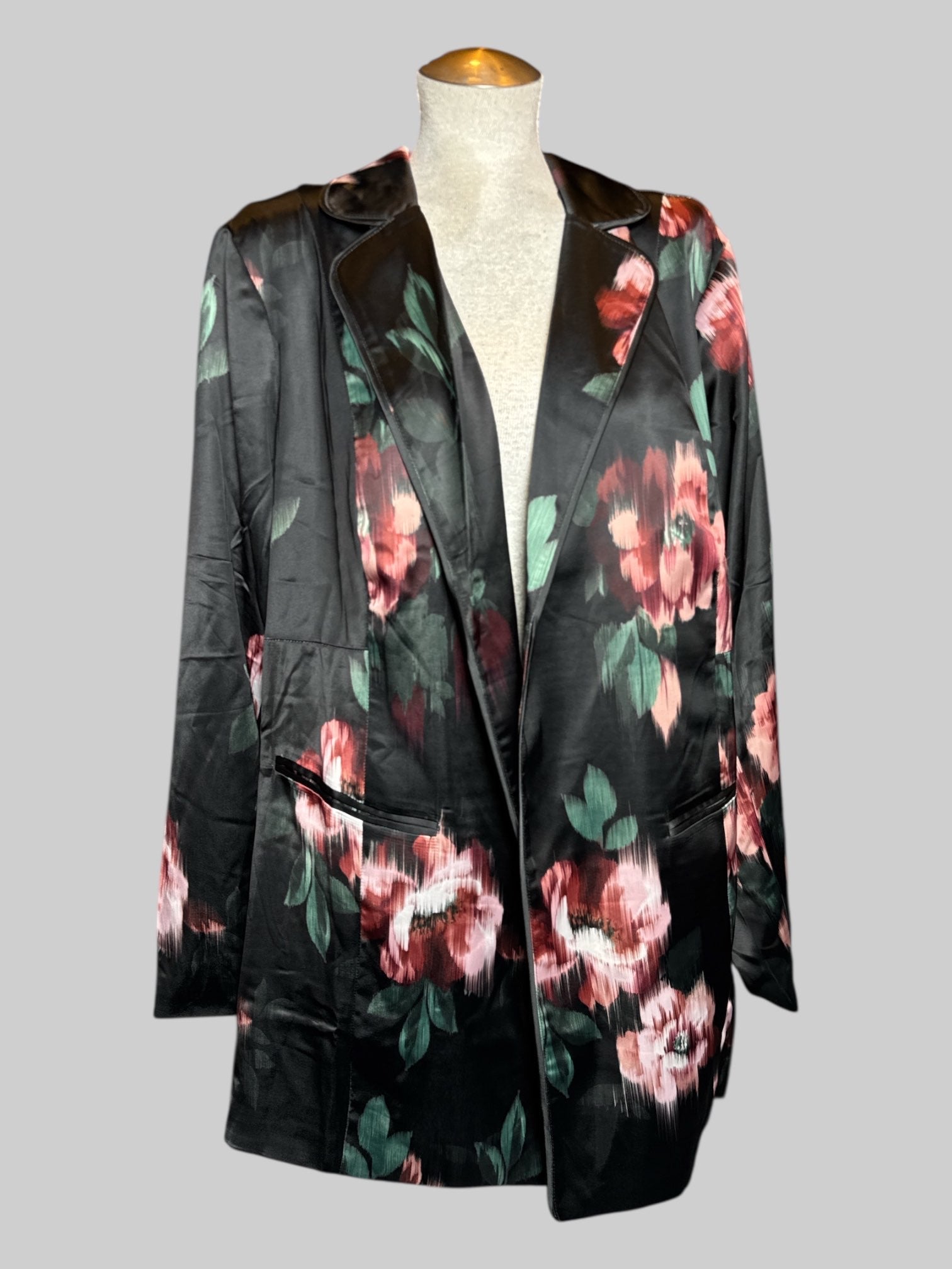 5X Torrid NWT black satin texture blazer with blurred pink, white, and green florals