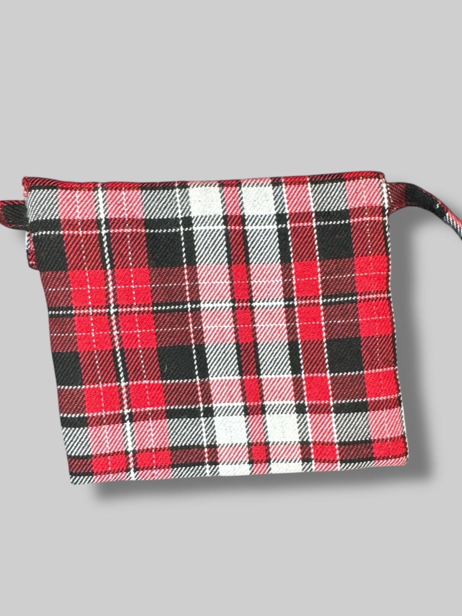 4.5’ little green, white, red, black, and metallic plaid purse with button