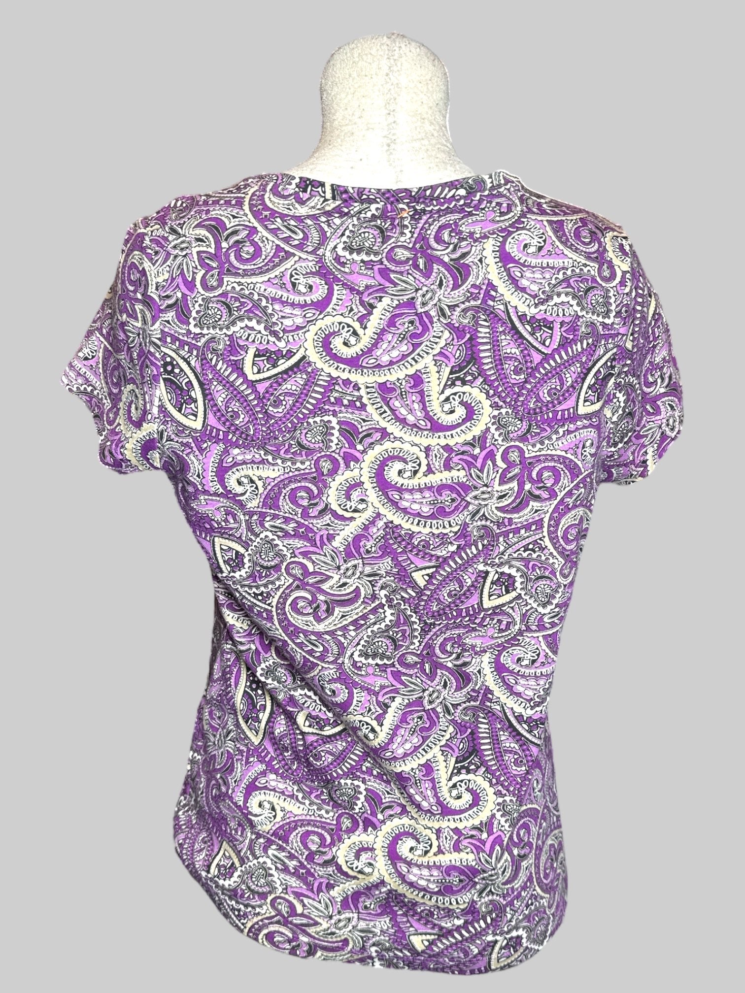 L St. John’s Bay petite purple, white, and black paisley pattern t shirt