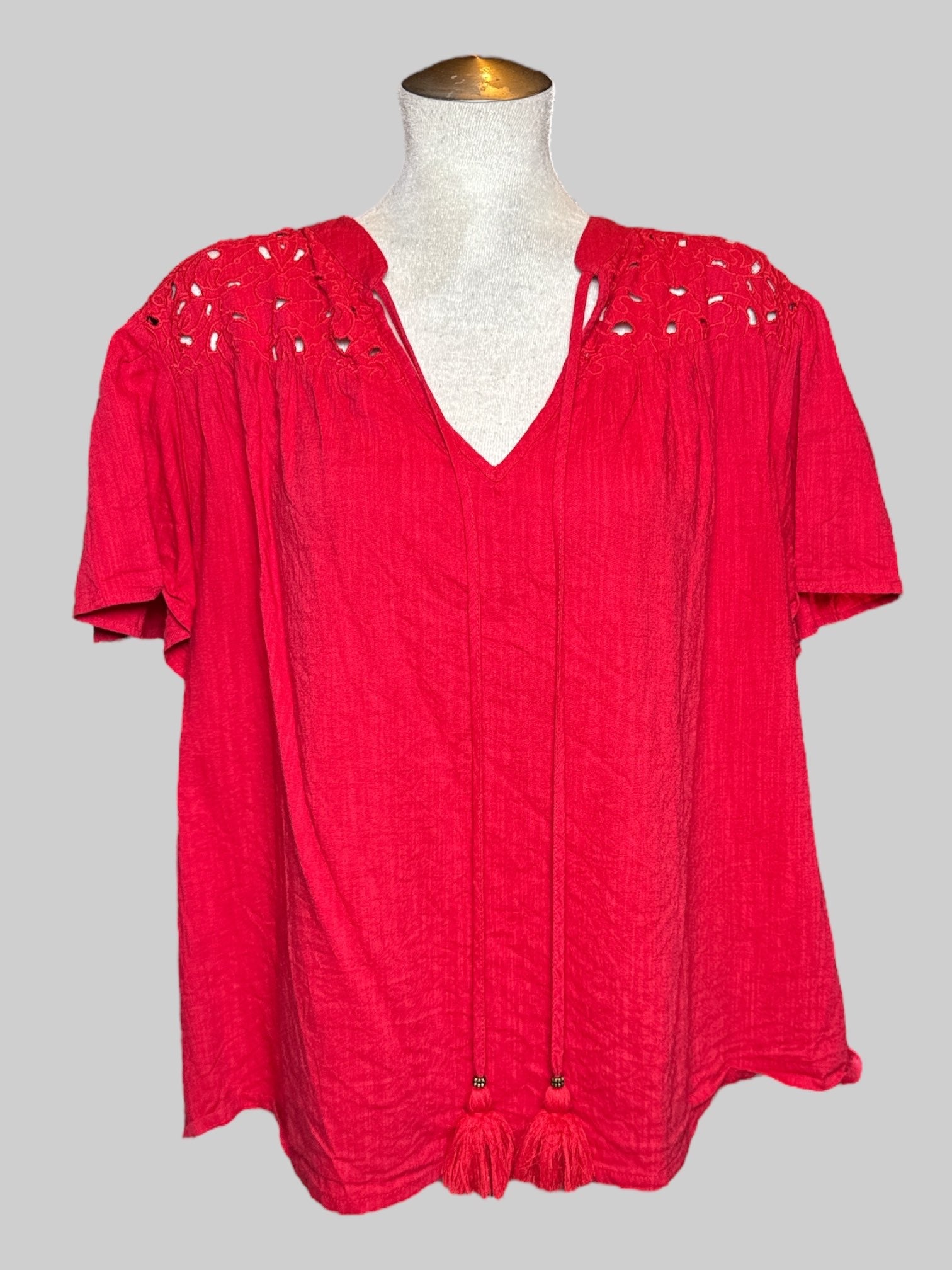 2X Knox Rose red short sleeve top with lattice cut out shoulders and drawstring with Pom poms