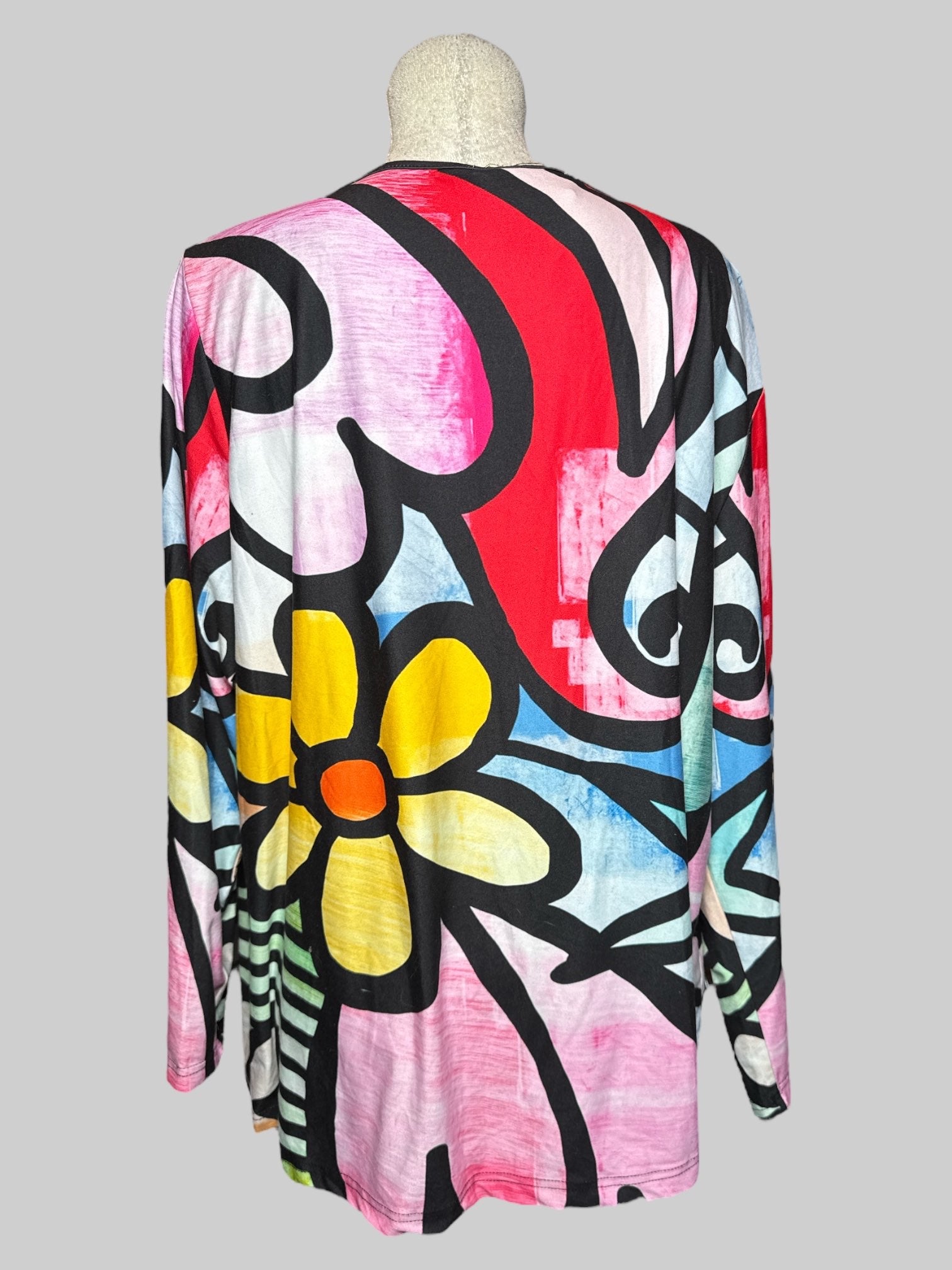 5X Sakurafina multicolor long sleeve shirt with geometric and flower pattern